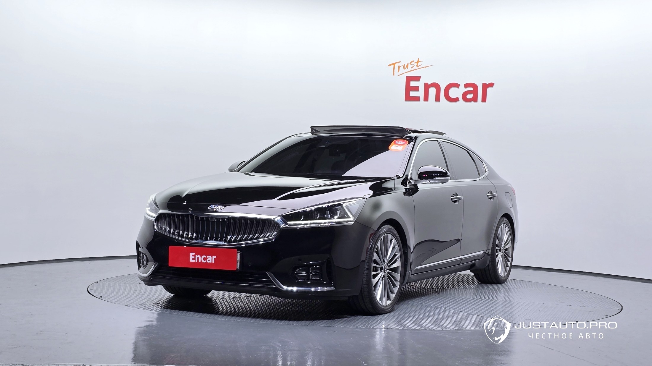 Автомобиль Kia K7