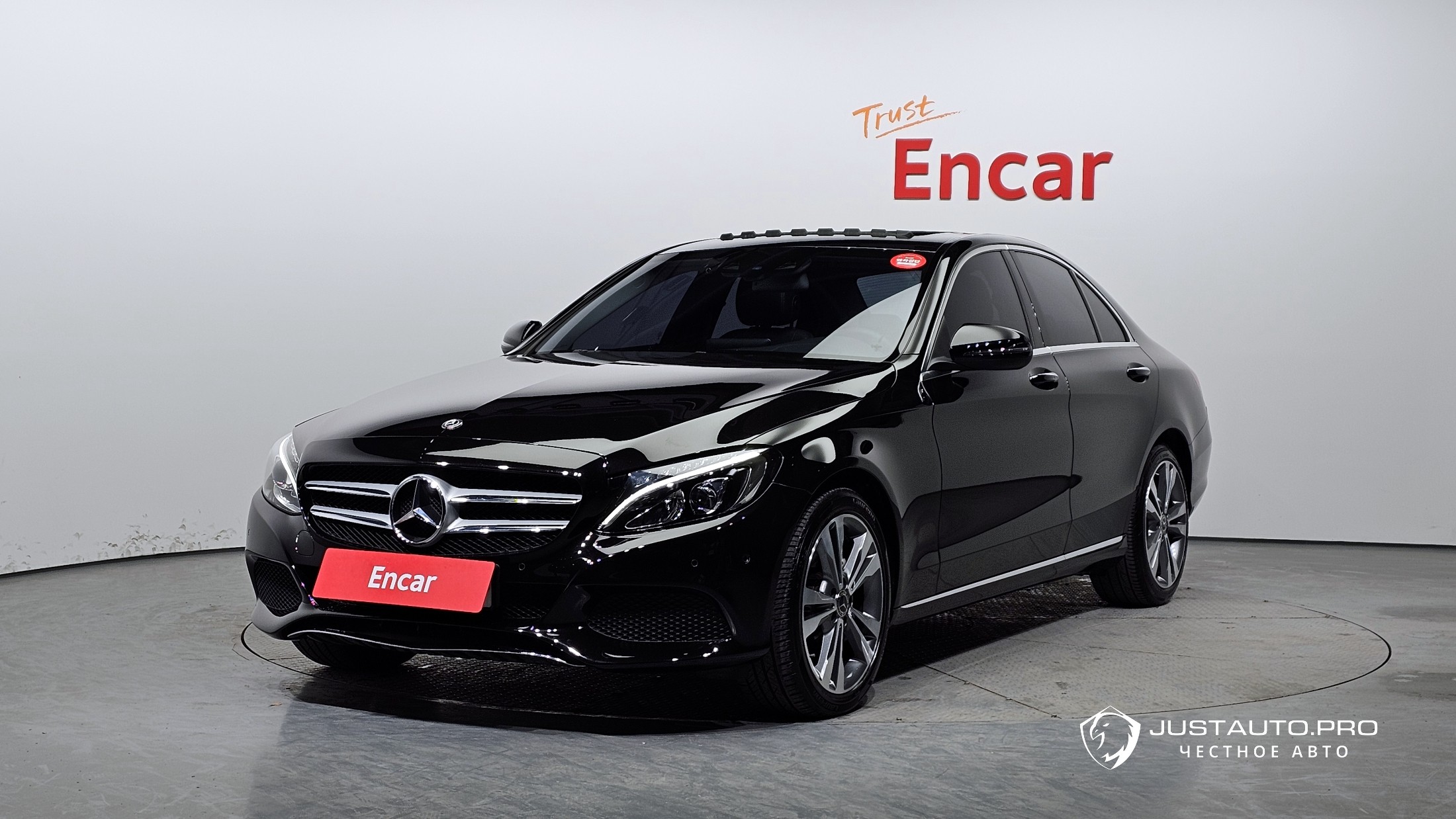 Автомобиль Mercedes-Benz C-Class