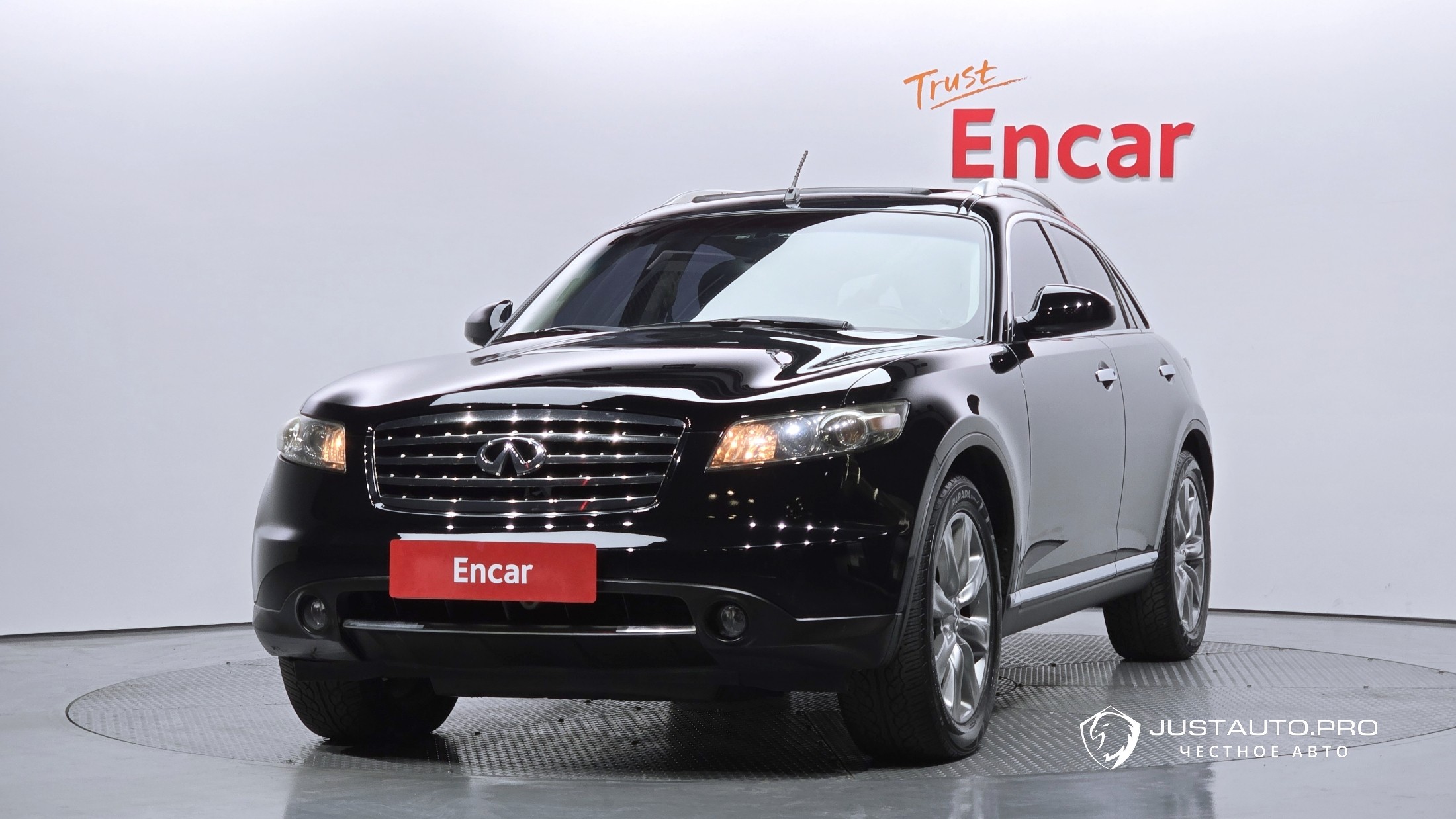 Автомобиль Infiniti FX