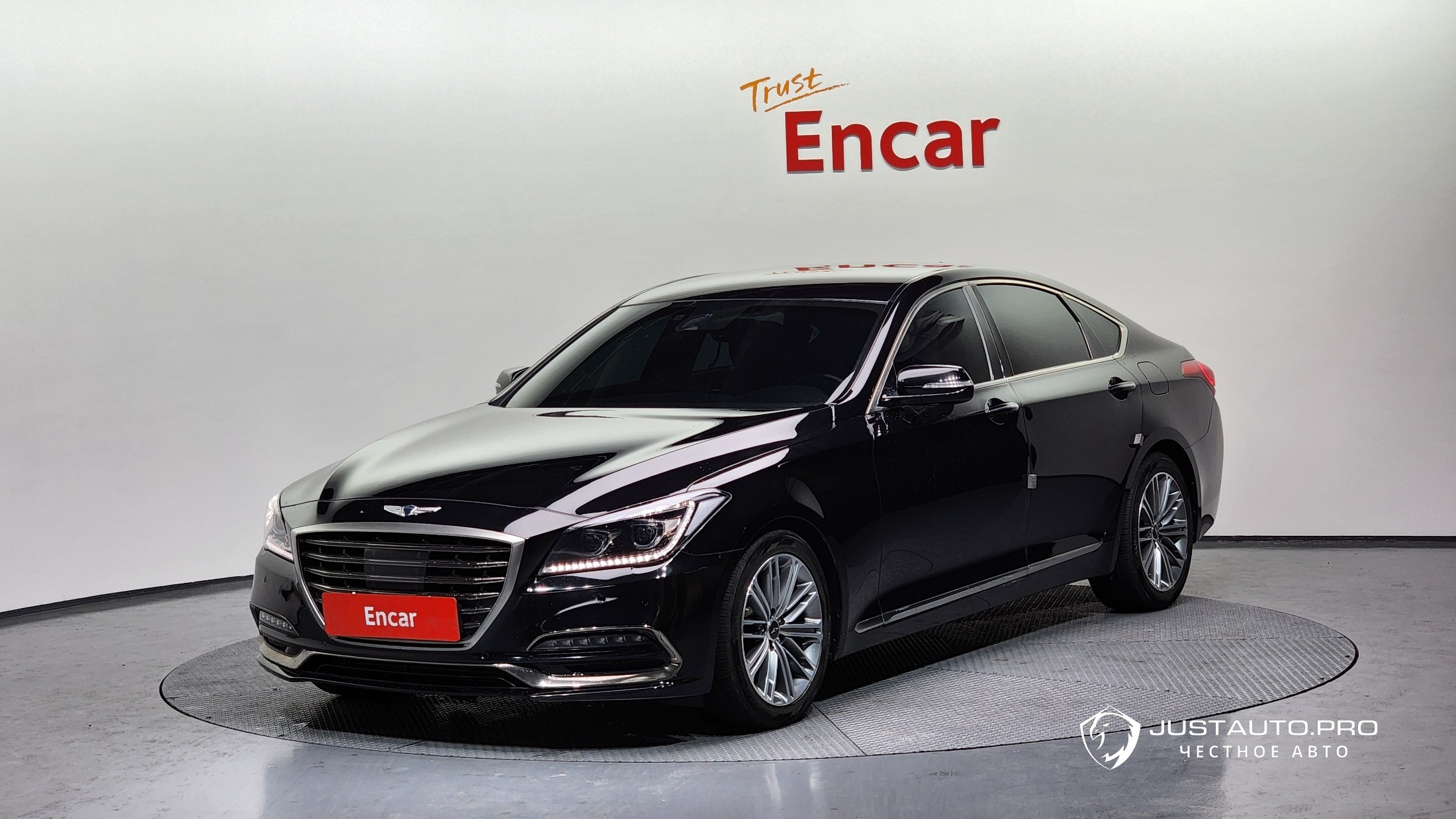 Автомобиль Genesis G80