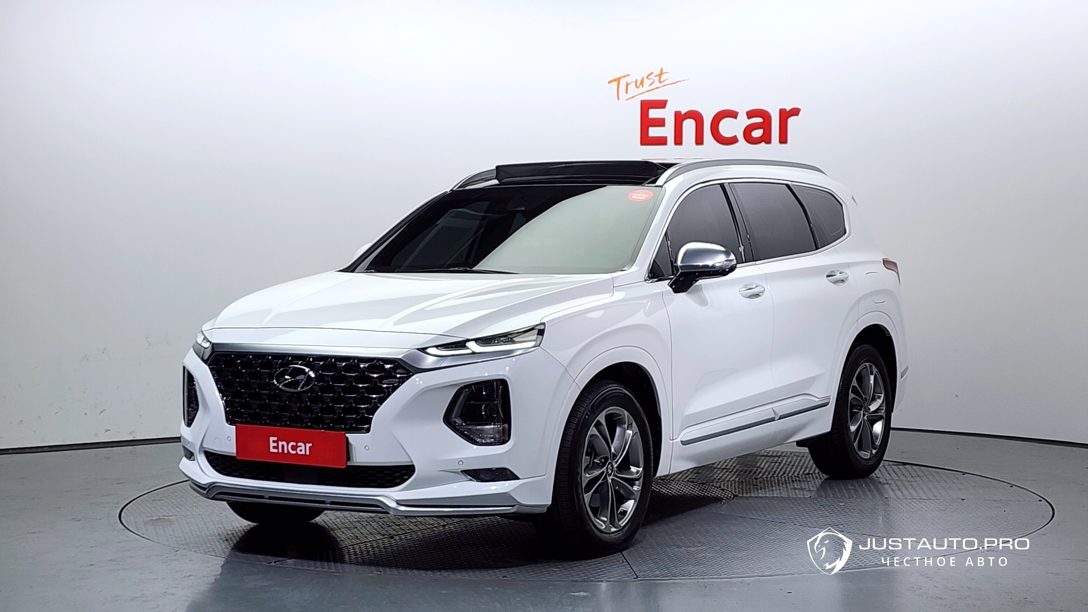 Автомобиль Hyundai Santafe