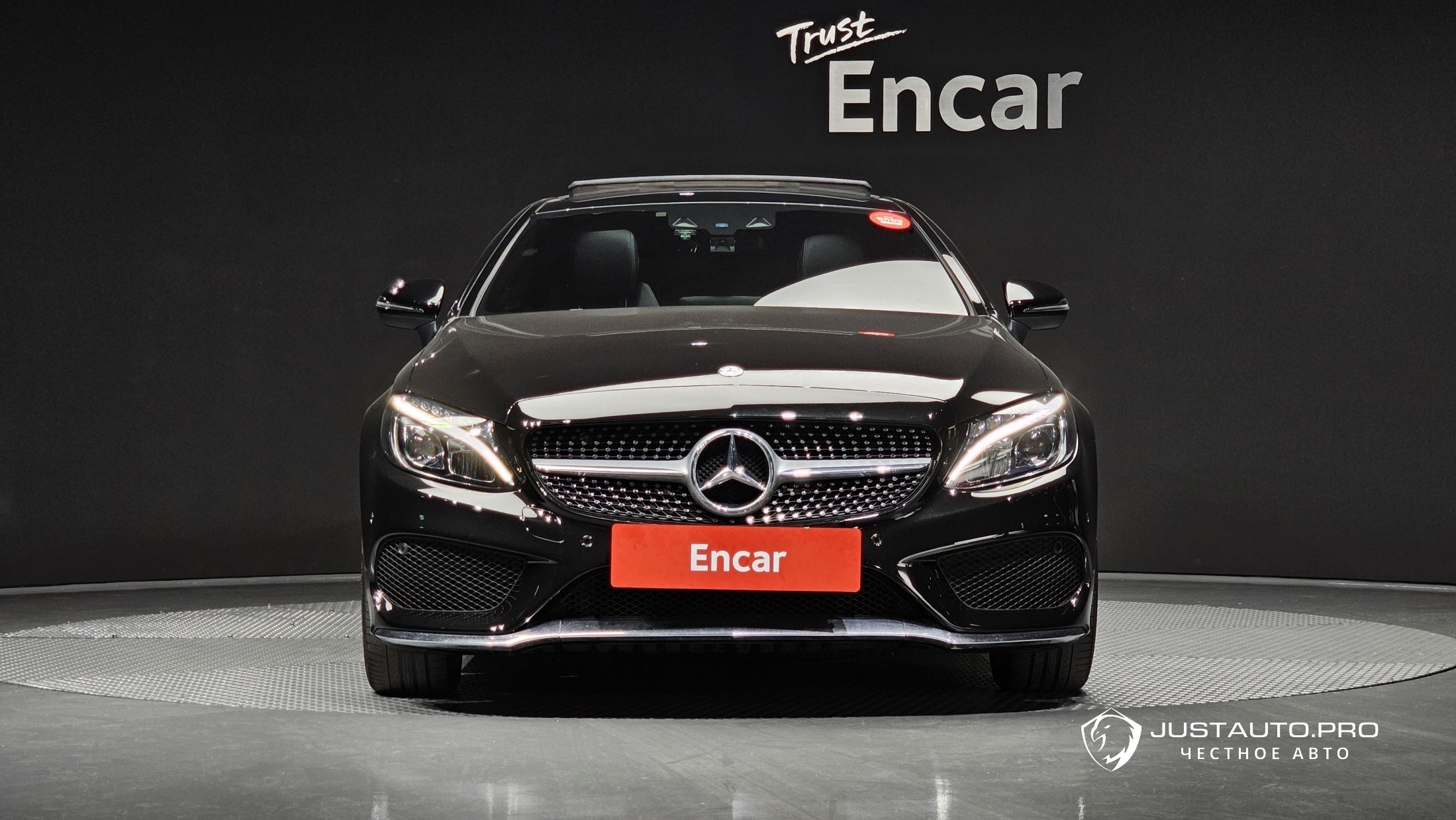 Автомобиль Mercedes-Benz C-Class