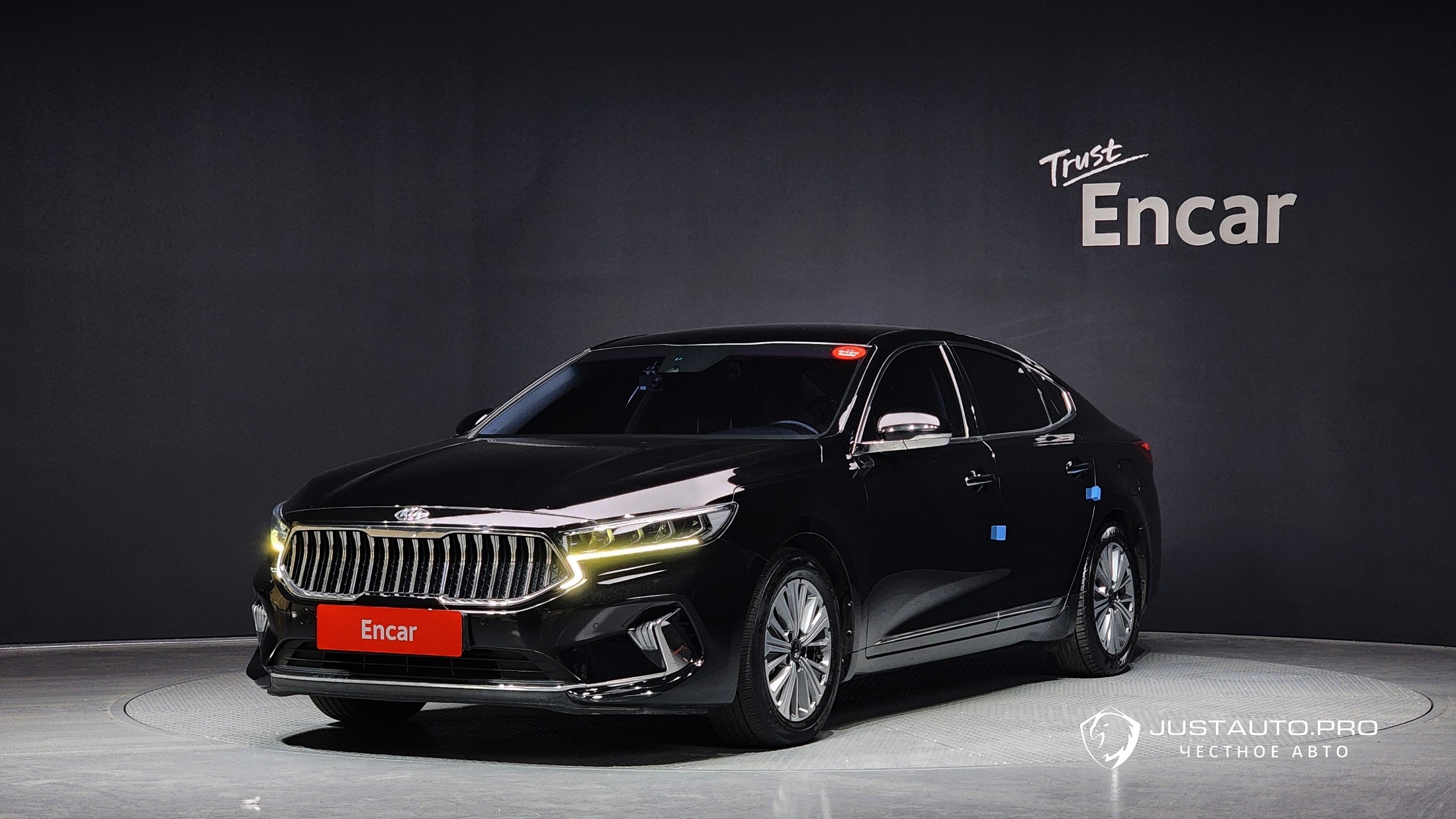 Автомобиль Kia K7
