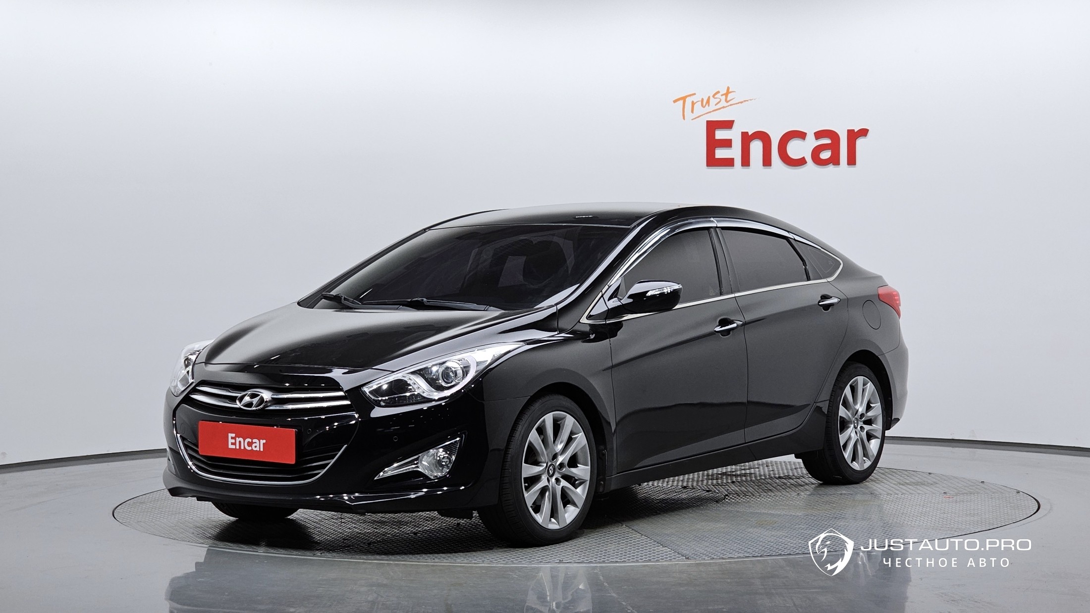 Автомобиль Hyundai i40
