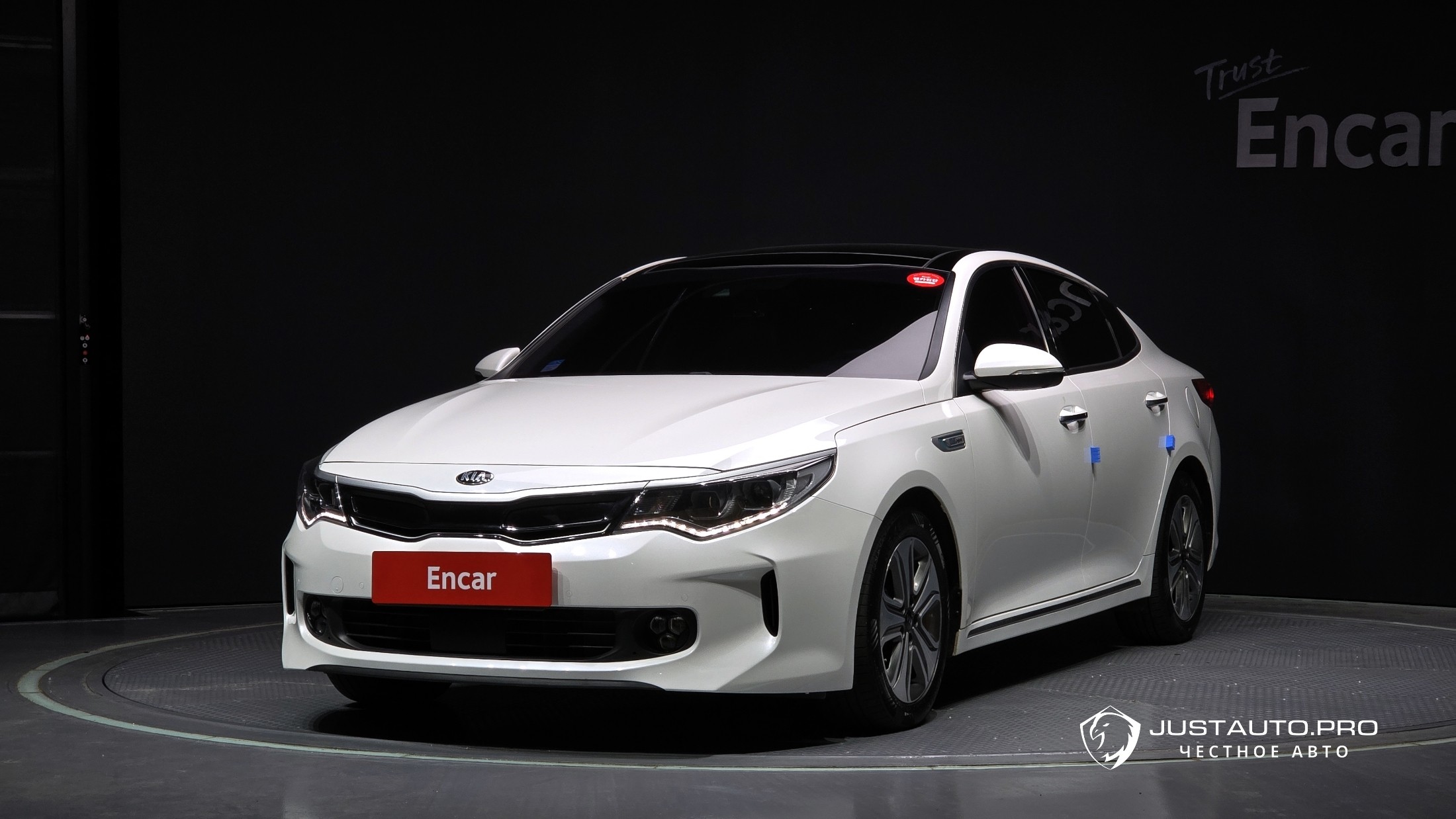 Автомобиль Kia K5