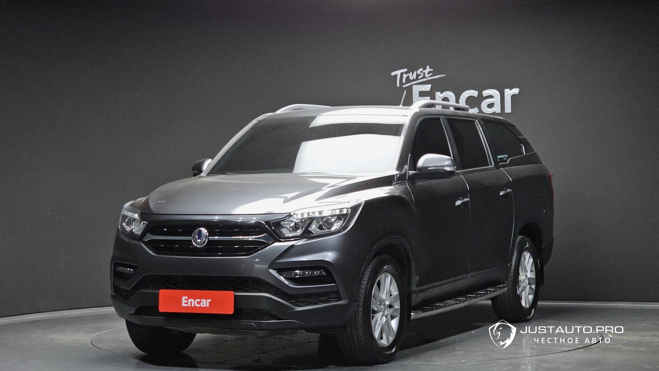 Автомобиль KG_Mobility_Ssangyong Rexton
