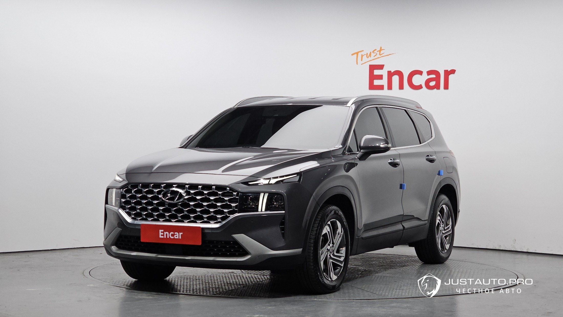 Автомобиль Hyundai Santafe