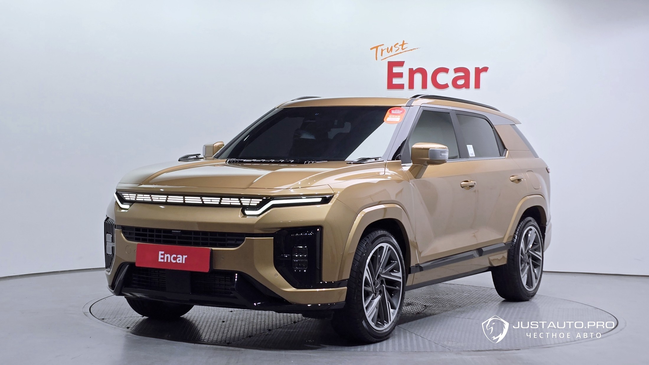 Автомобиль KG_Mobility_Ssangyong Actyon