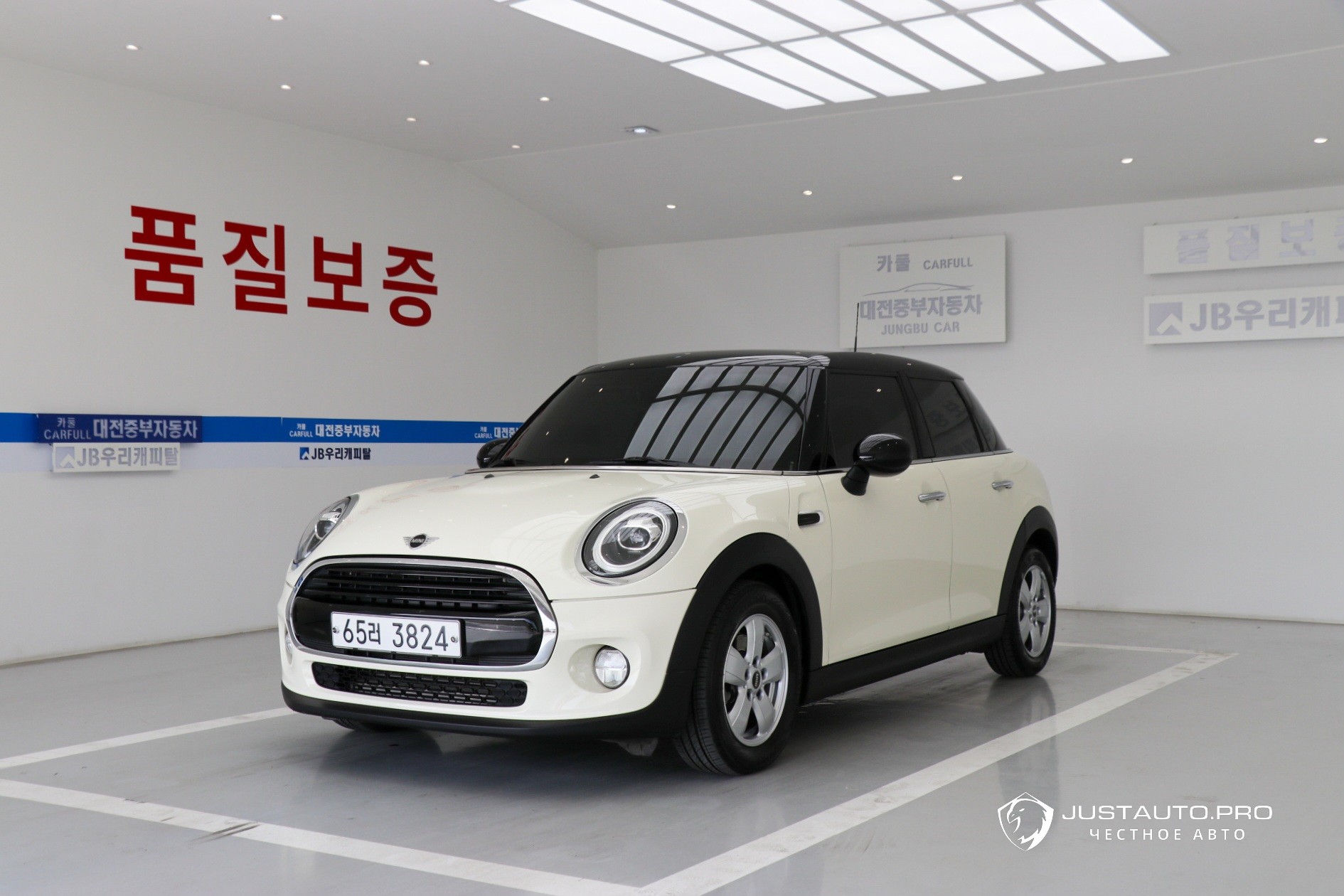 Автомобиль Mini Cooper