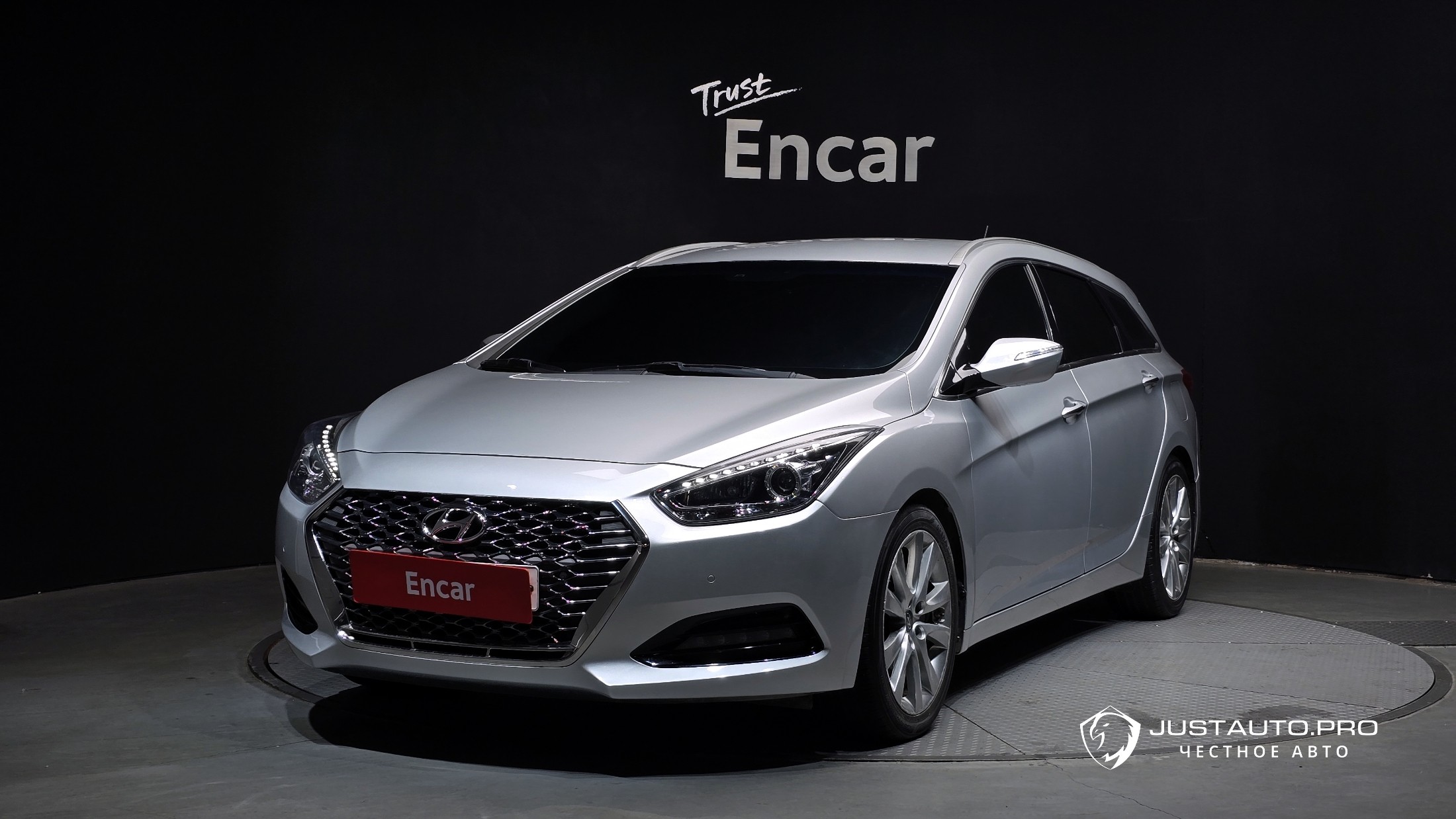 Автомобиль Hyundai i40