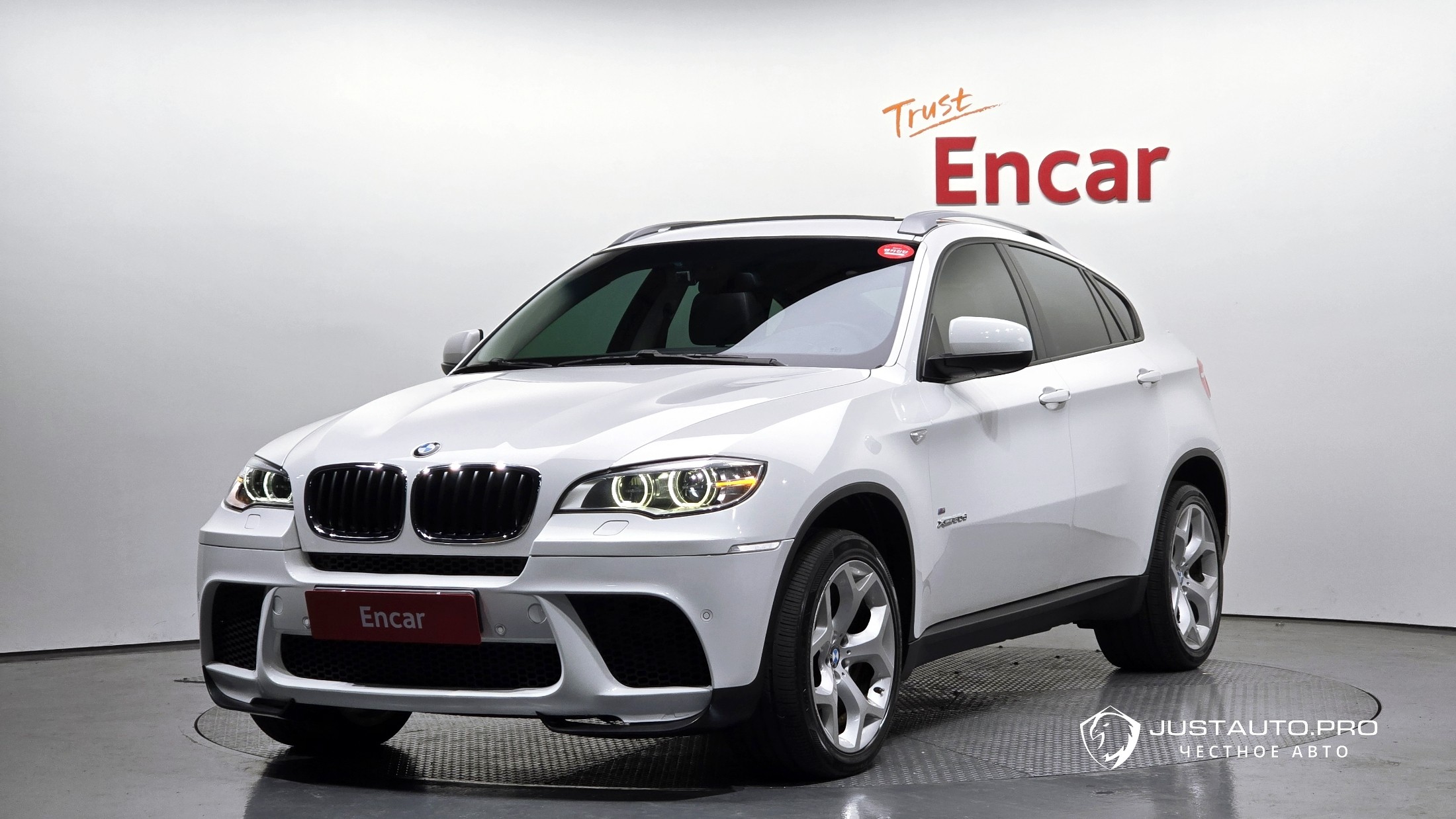 Автомобиль BMW X6