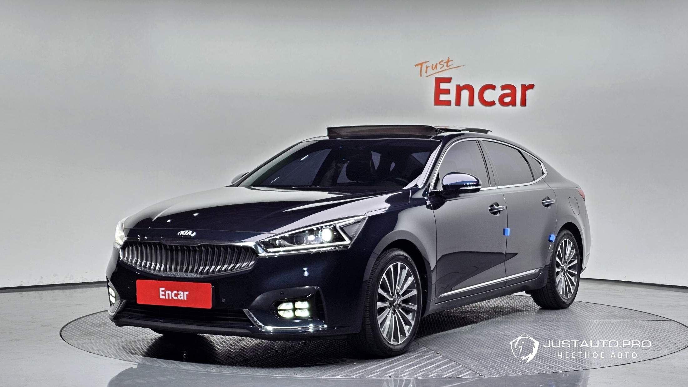 Автомобиль Kia K7