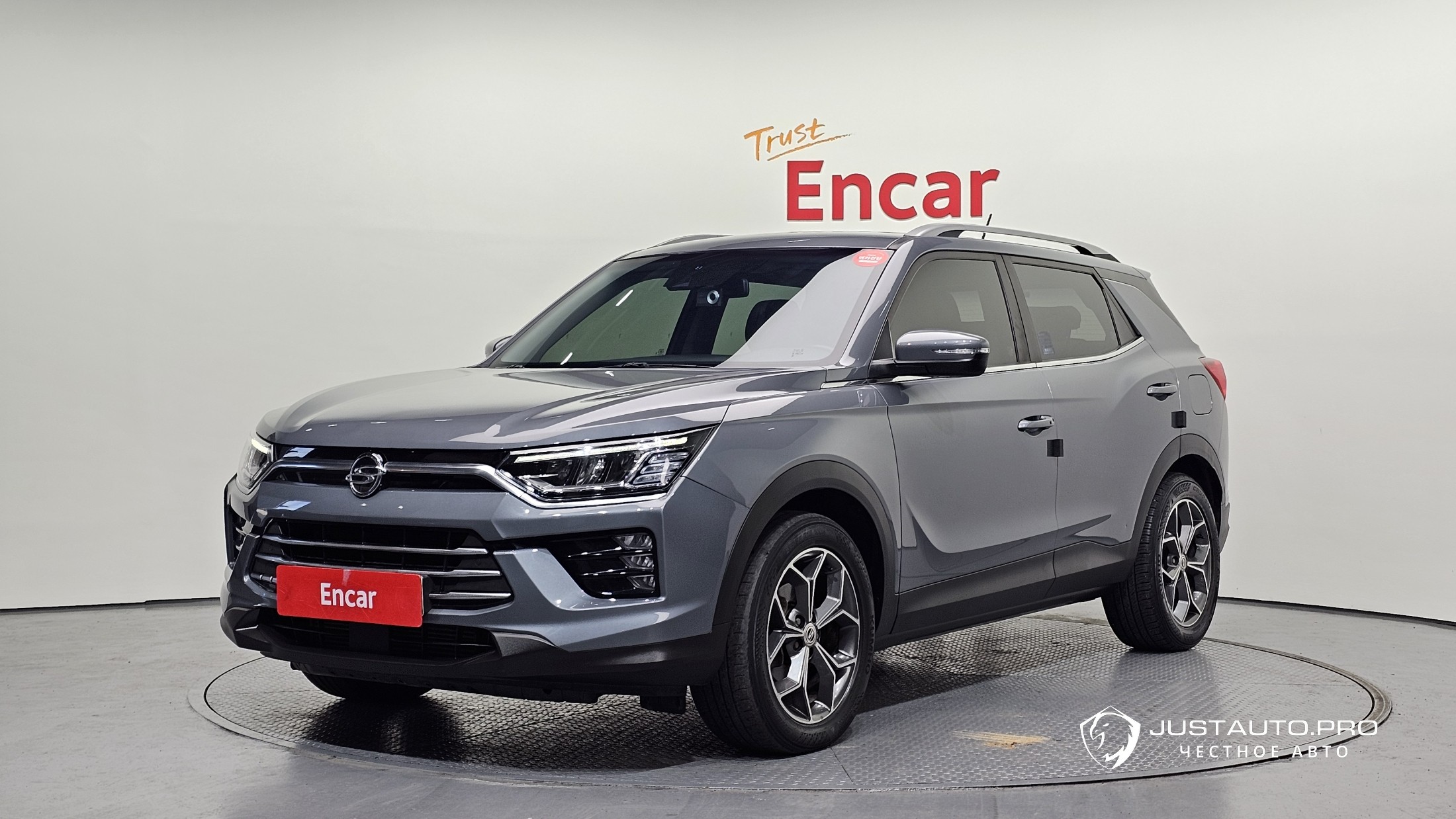Автомобиль KG_Mobility_Ssangyong KORANDO