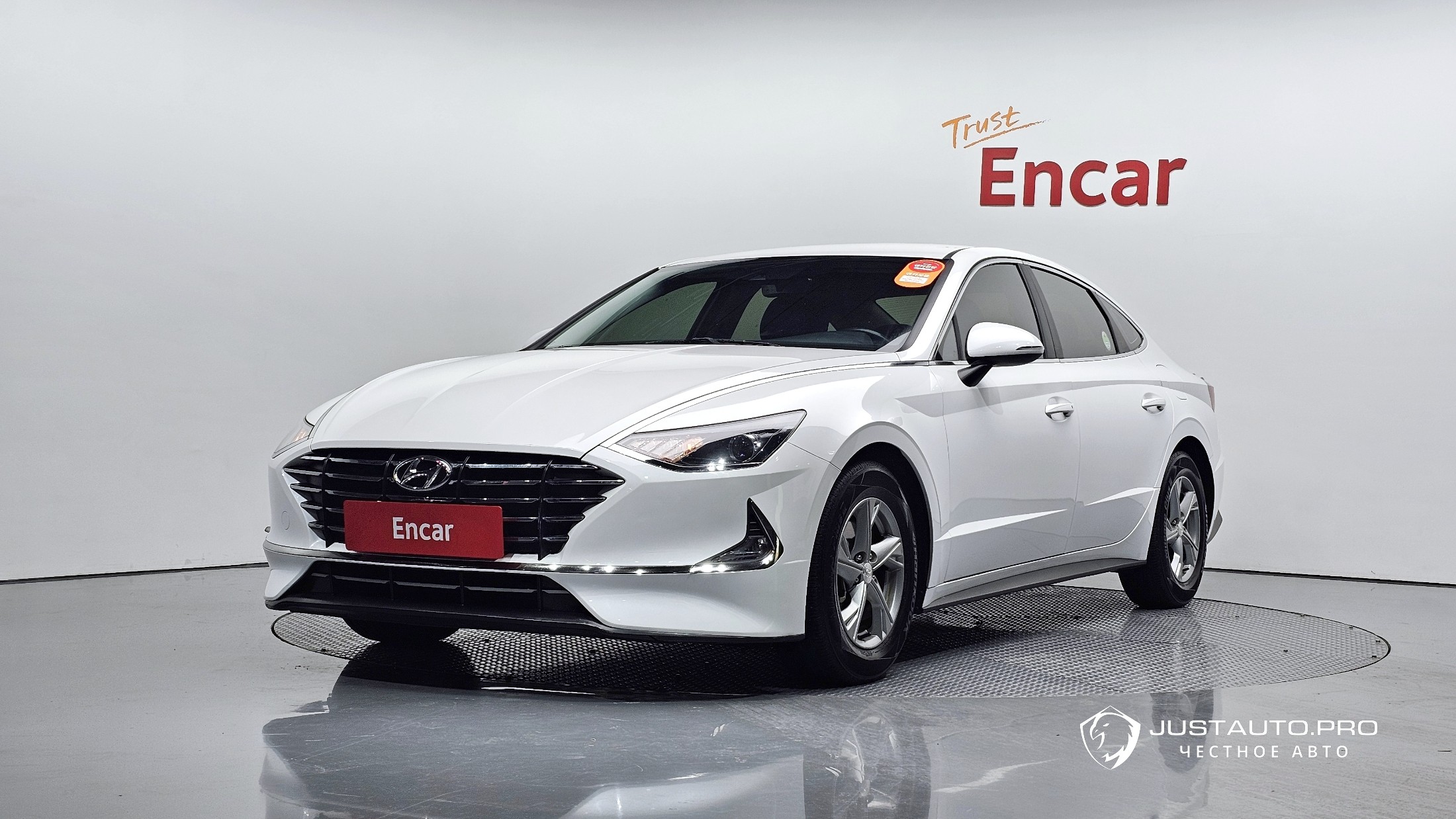 Автомобиль Hyundai Sonata