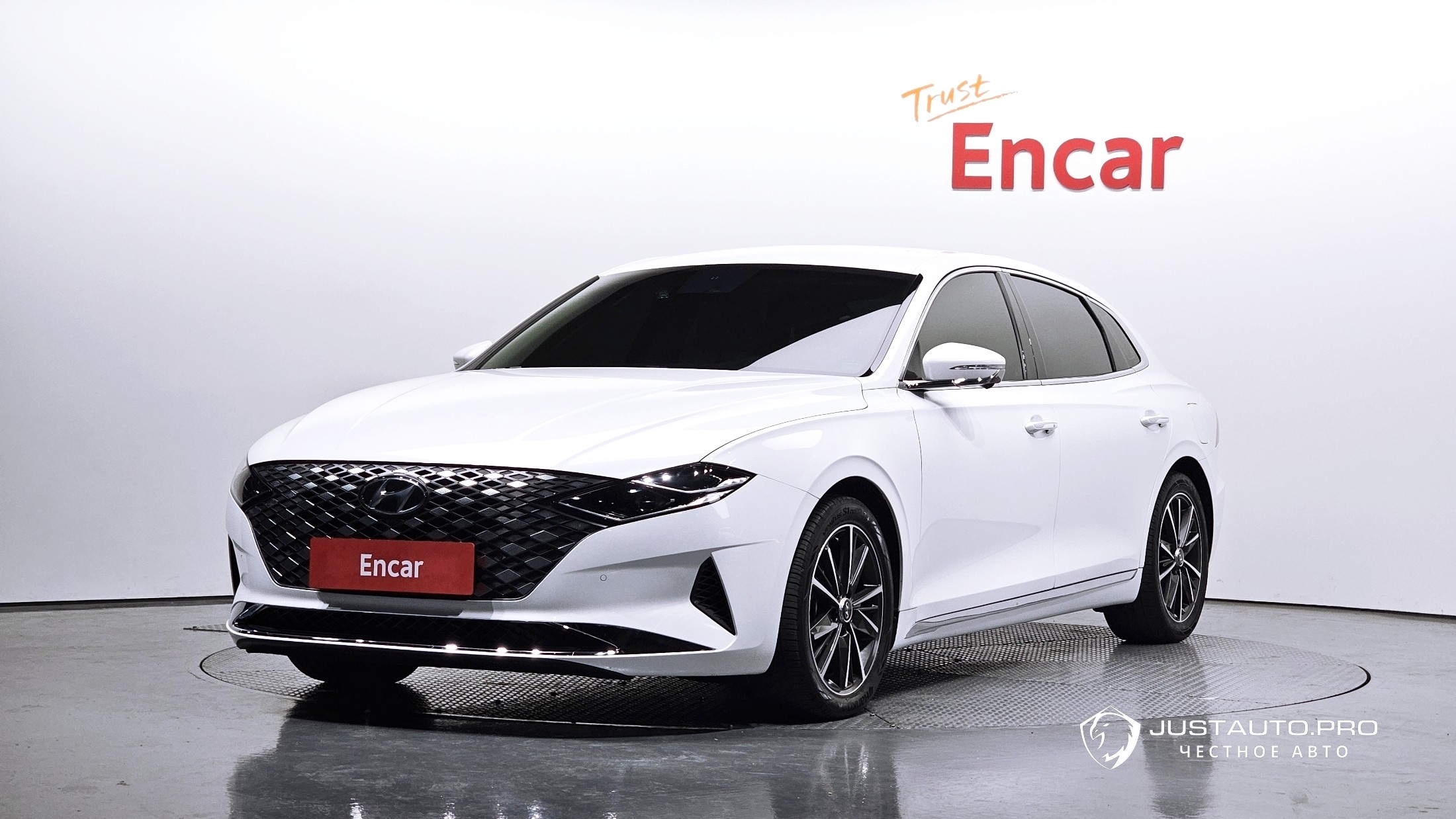 Автомобиль Hyundai Grandeur