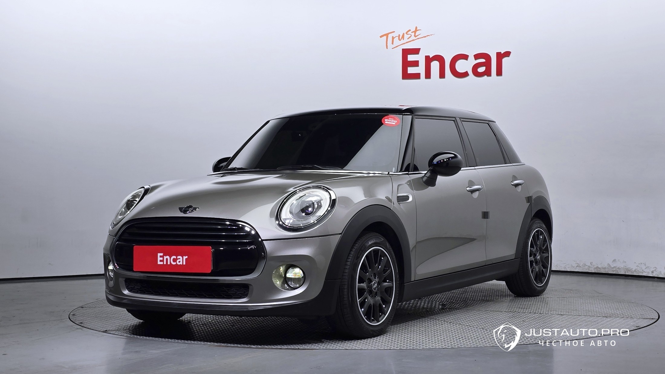 Автомобиль Mini Cooper