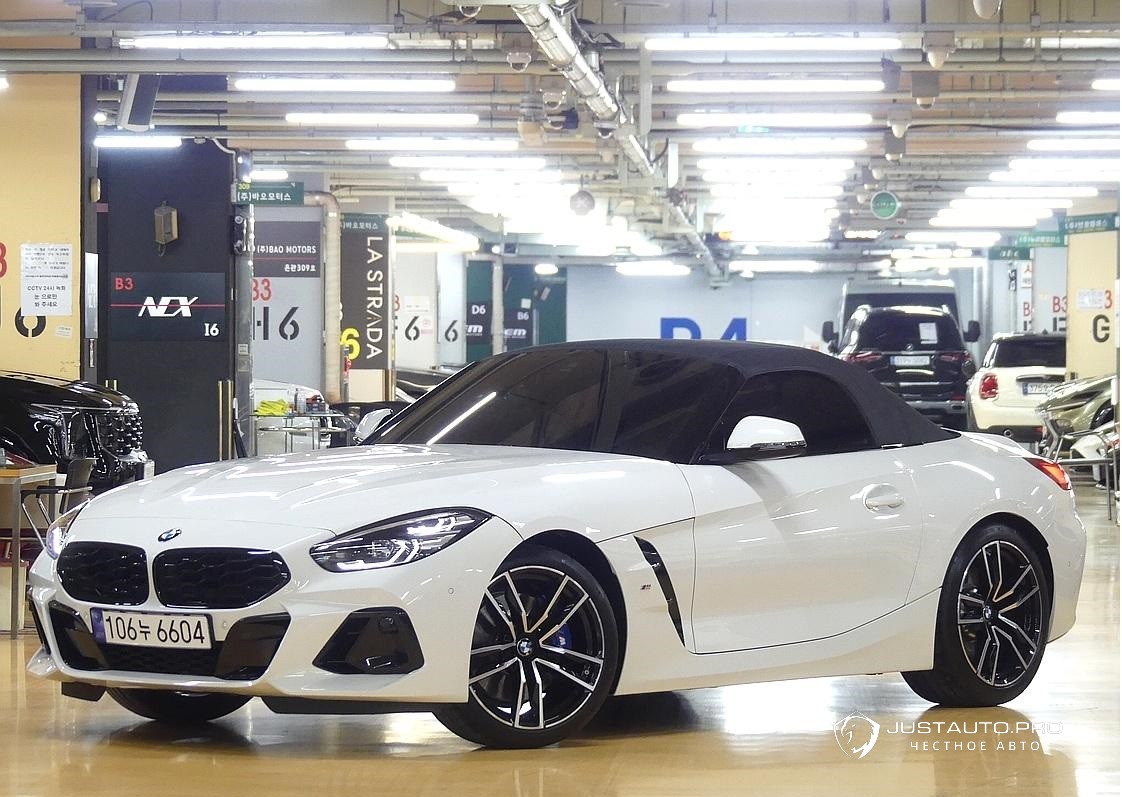 Автомобиль BMW Z4