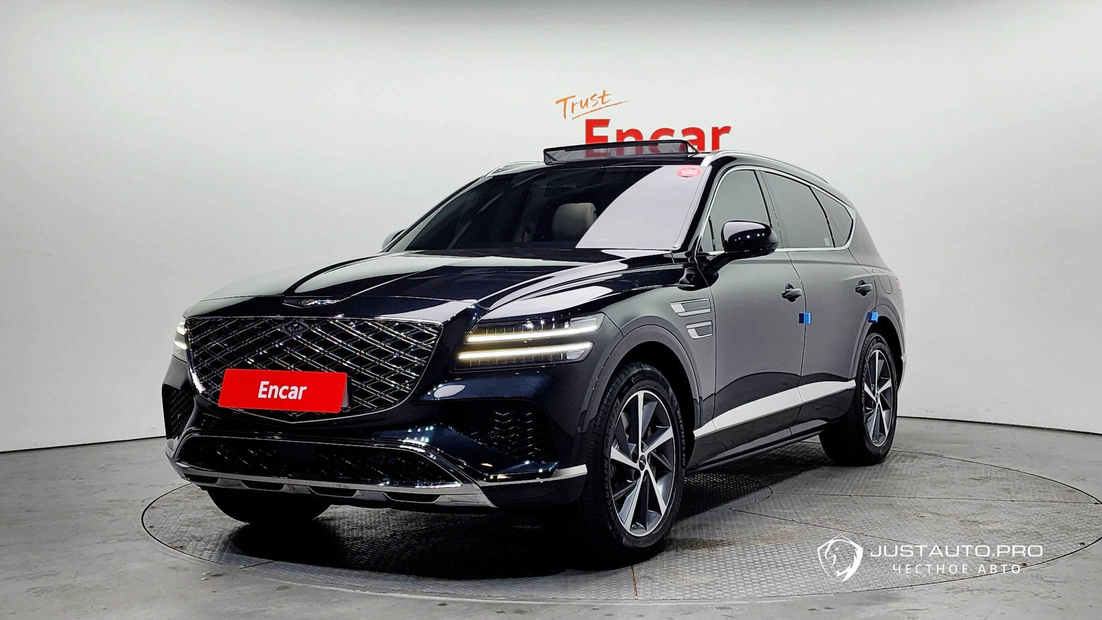 Автомобиль Genesis GV80