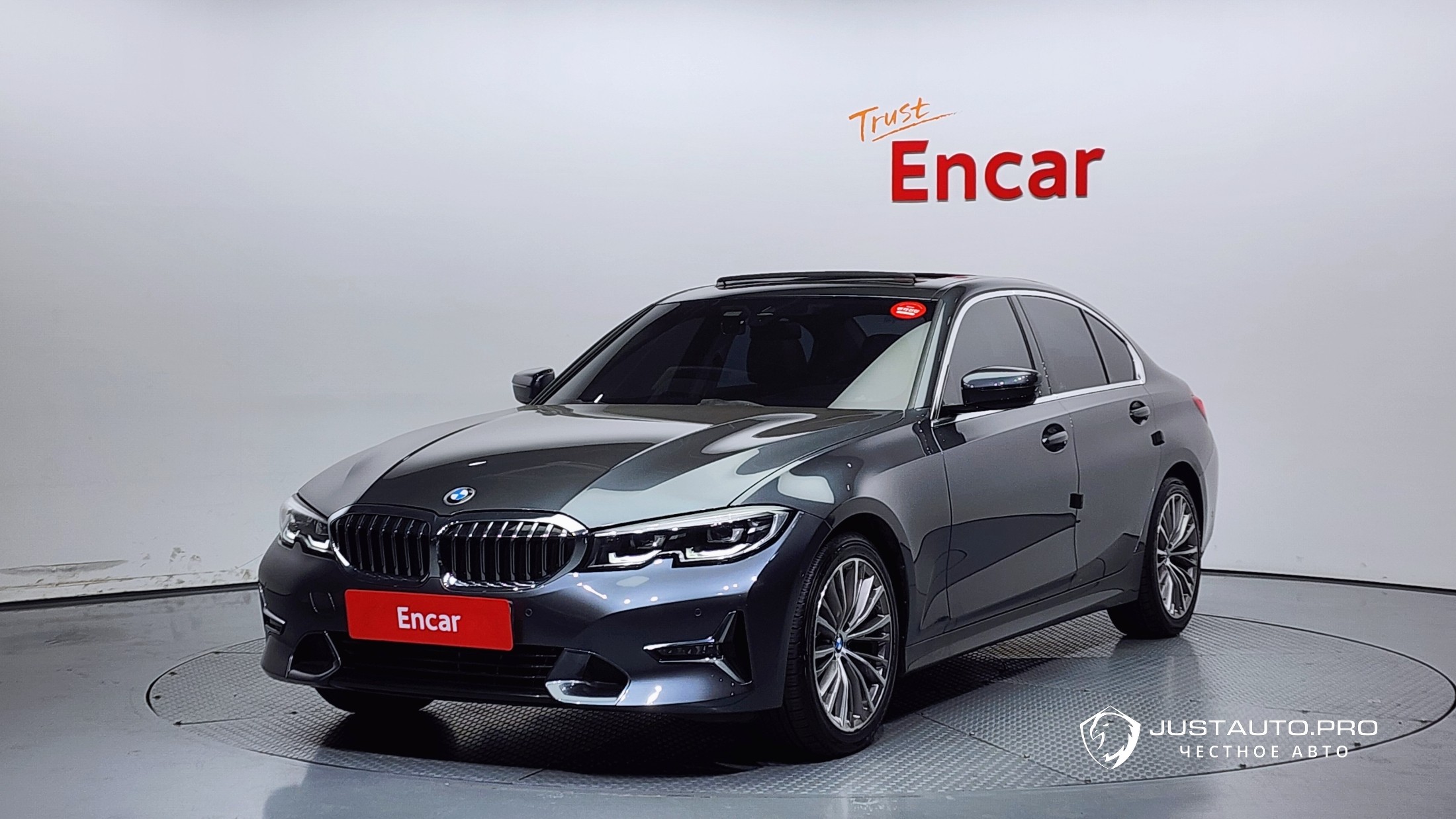 Автомобиль BMW 3-Series