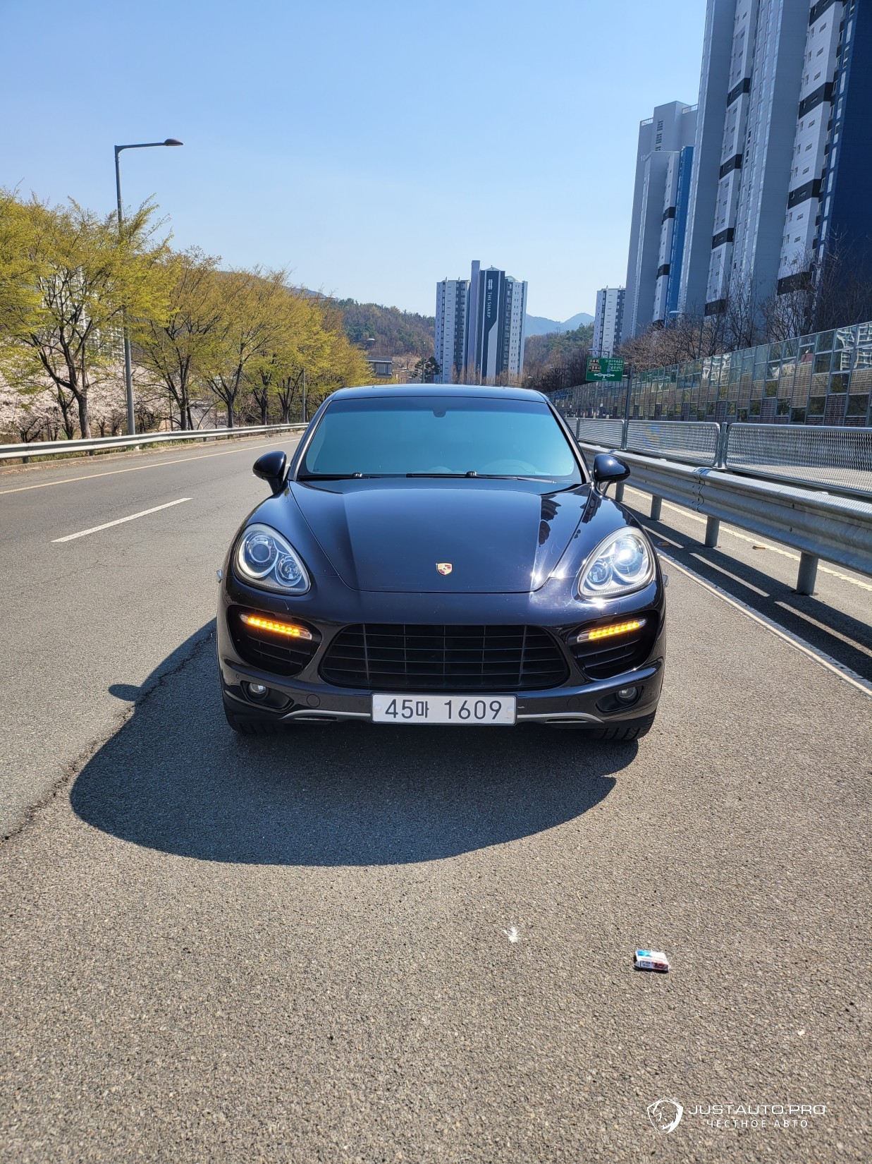 Автомобиль Porsche Cayenne