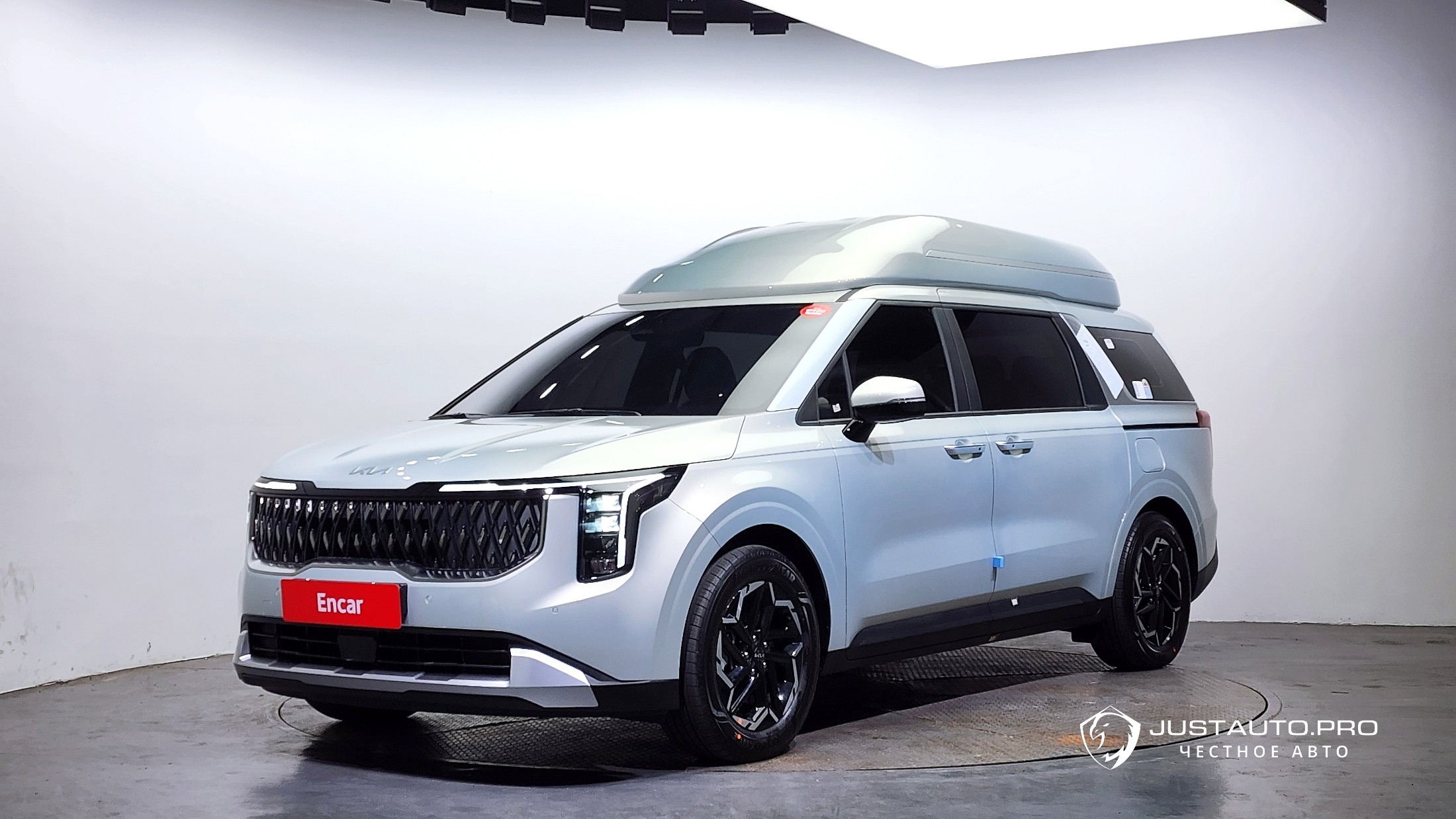 Автомобиль Kia Canival