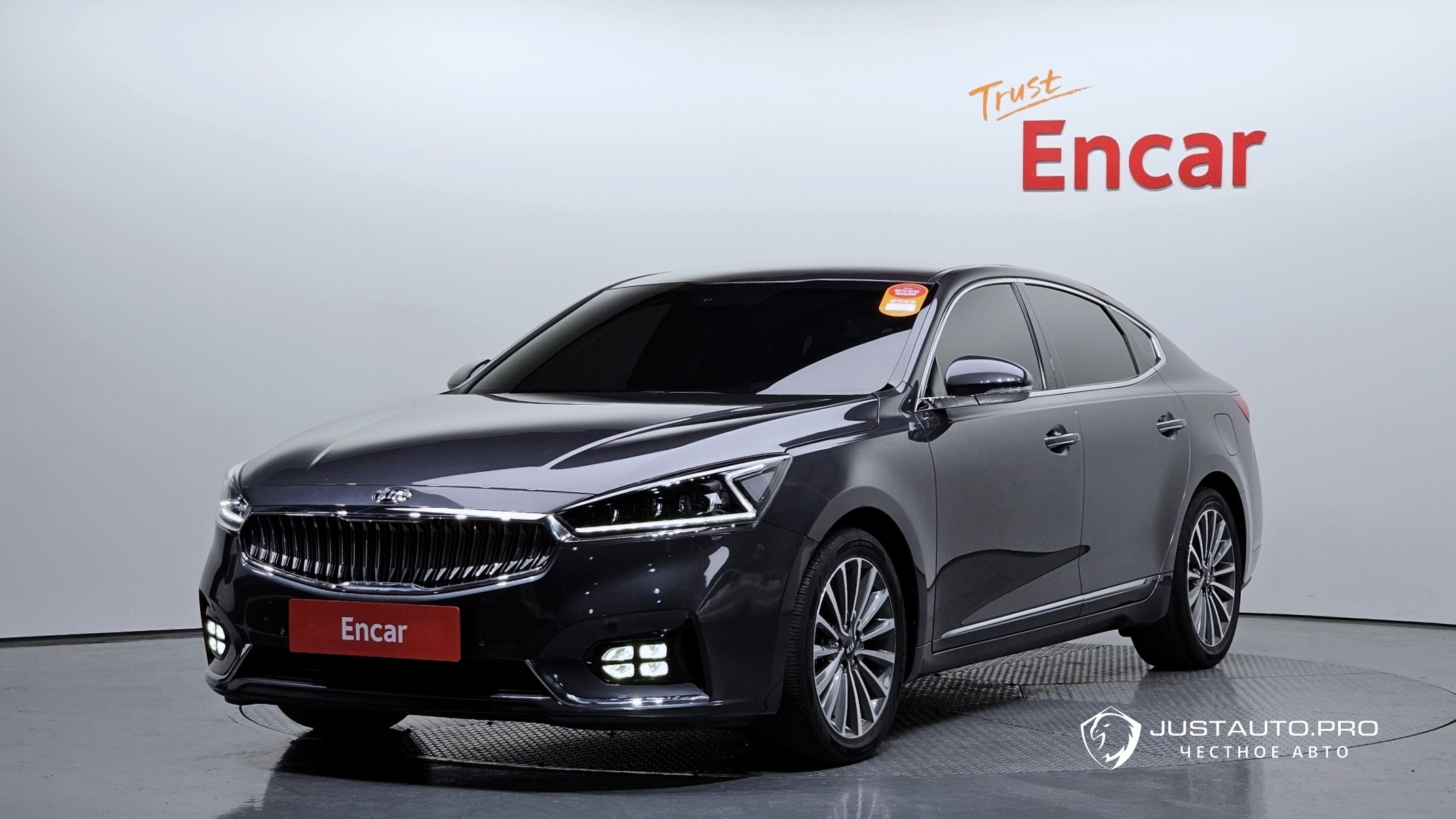 Автомобиль Kia K7