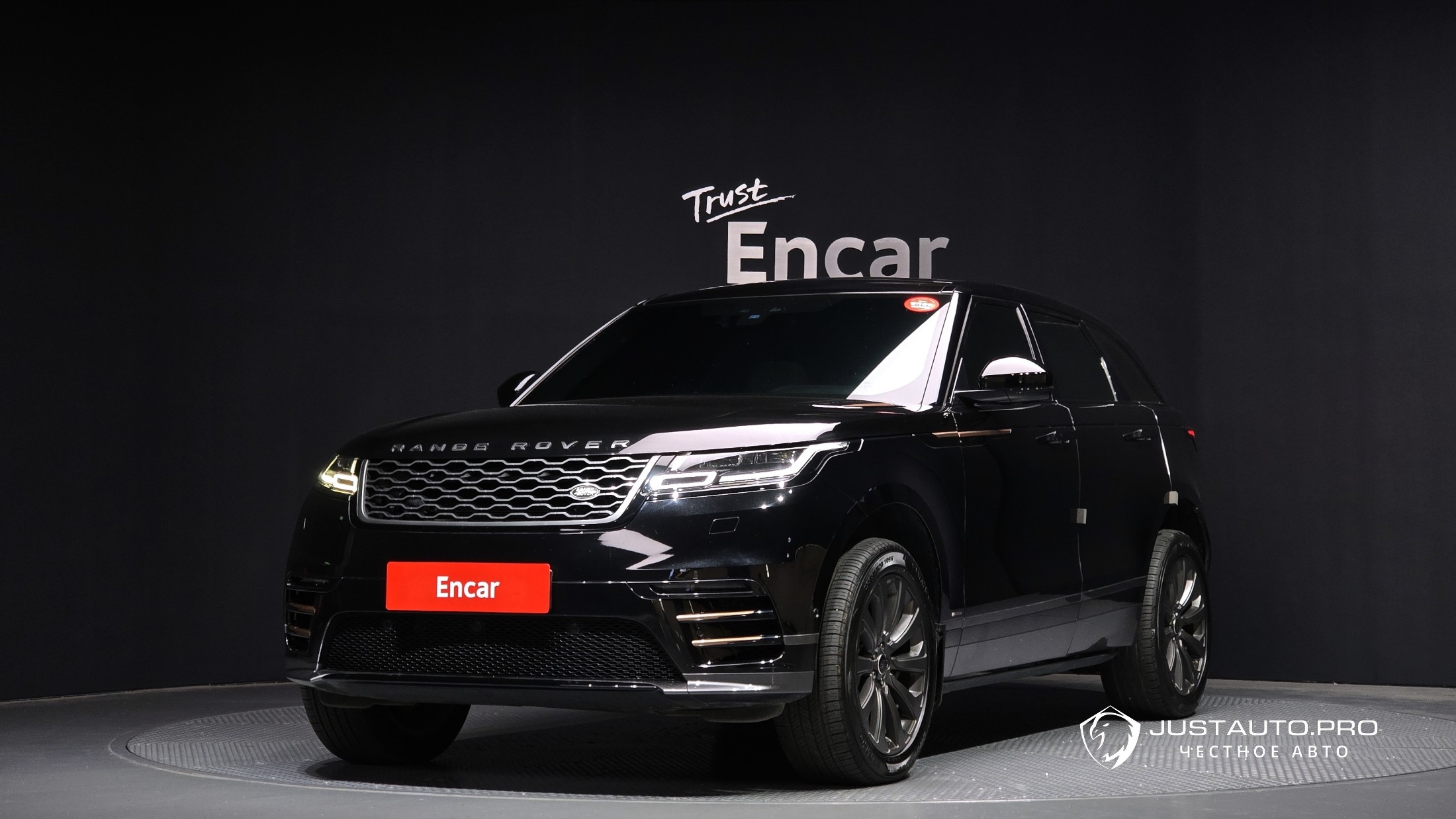 Автомобиль Land Rover Range Rover Velar