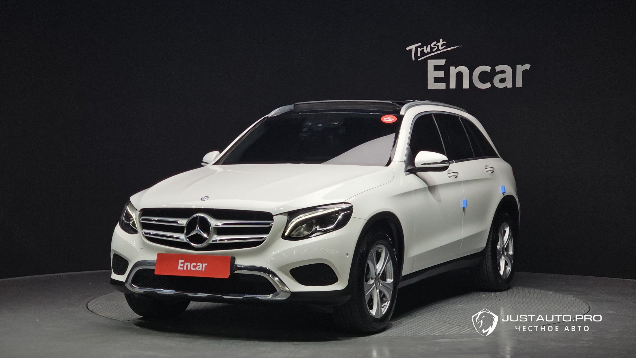 Автомобиль Mercedes-Benz GLC-Class