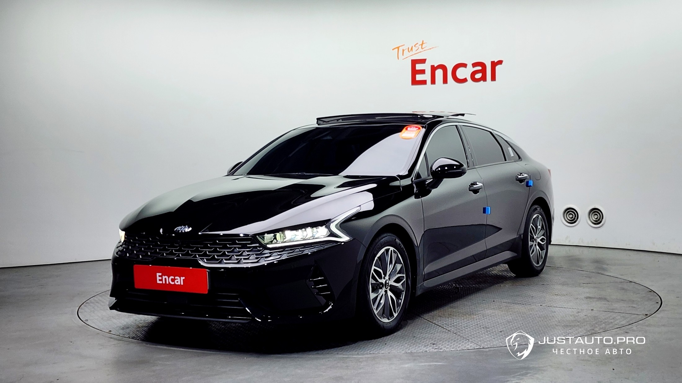 Автомобиль Kia K5