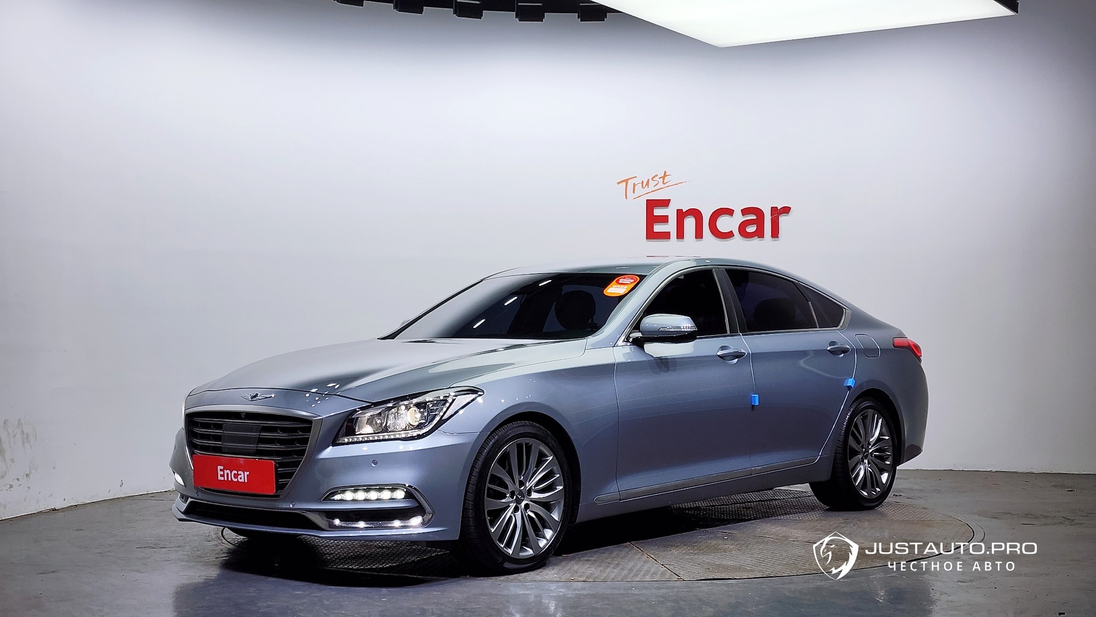Автомобиль Genesis G80