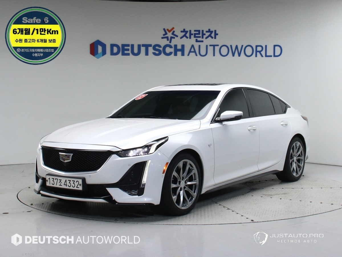 Автомобиль Cadillac CT5