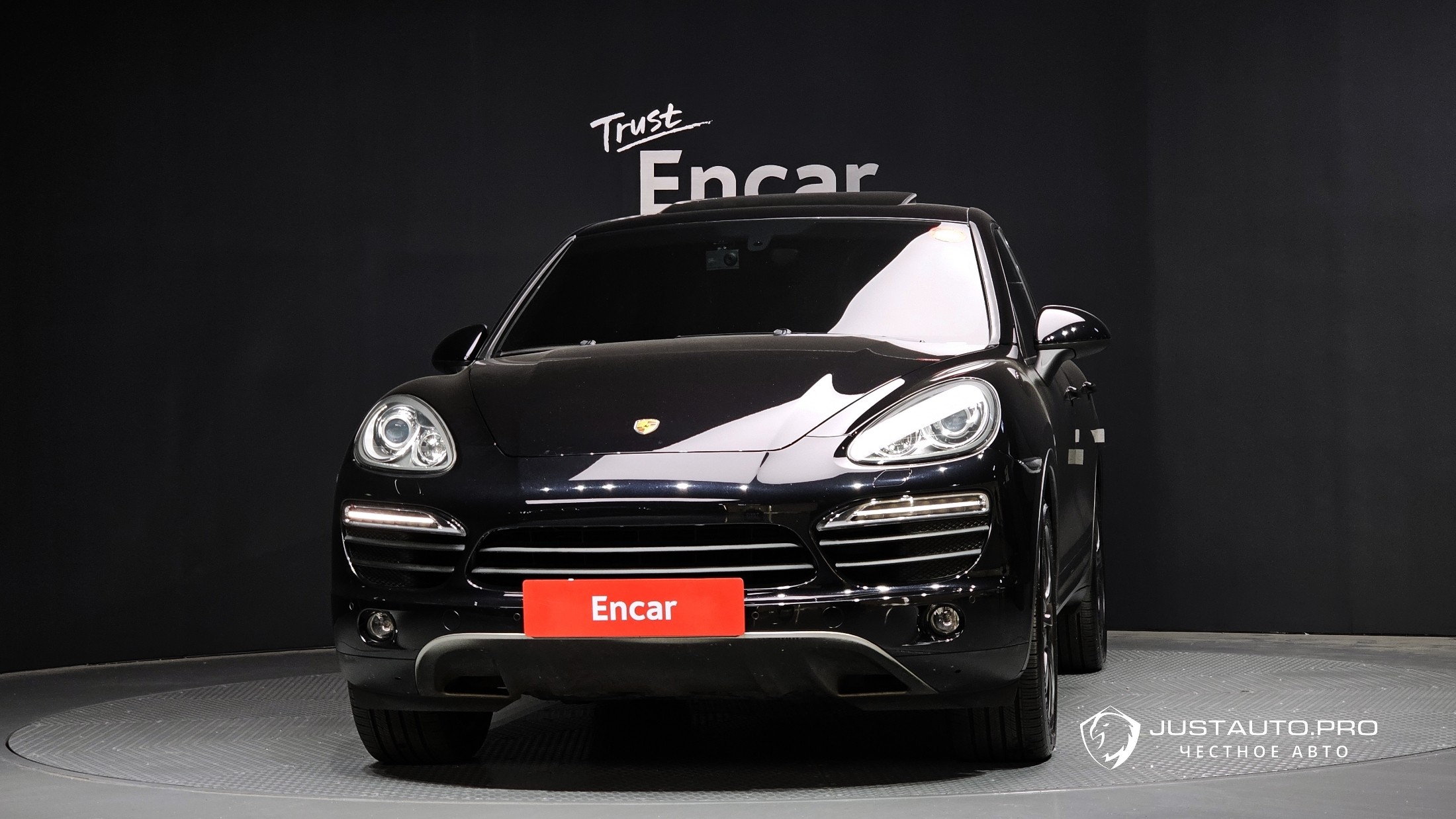 Автомобиль Porsche Cayenne