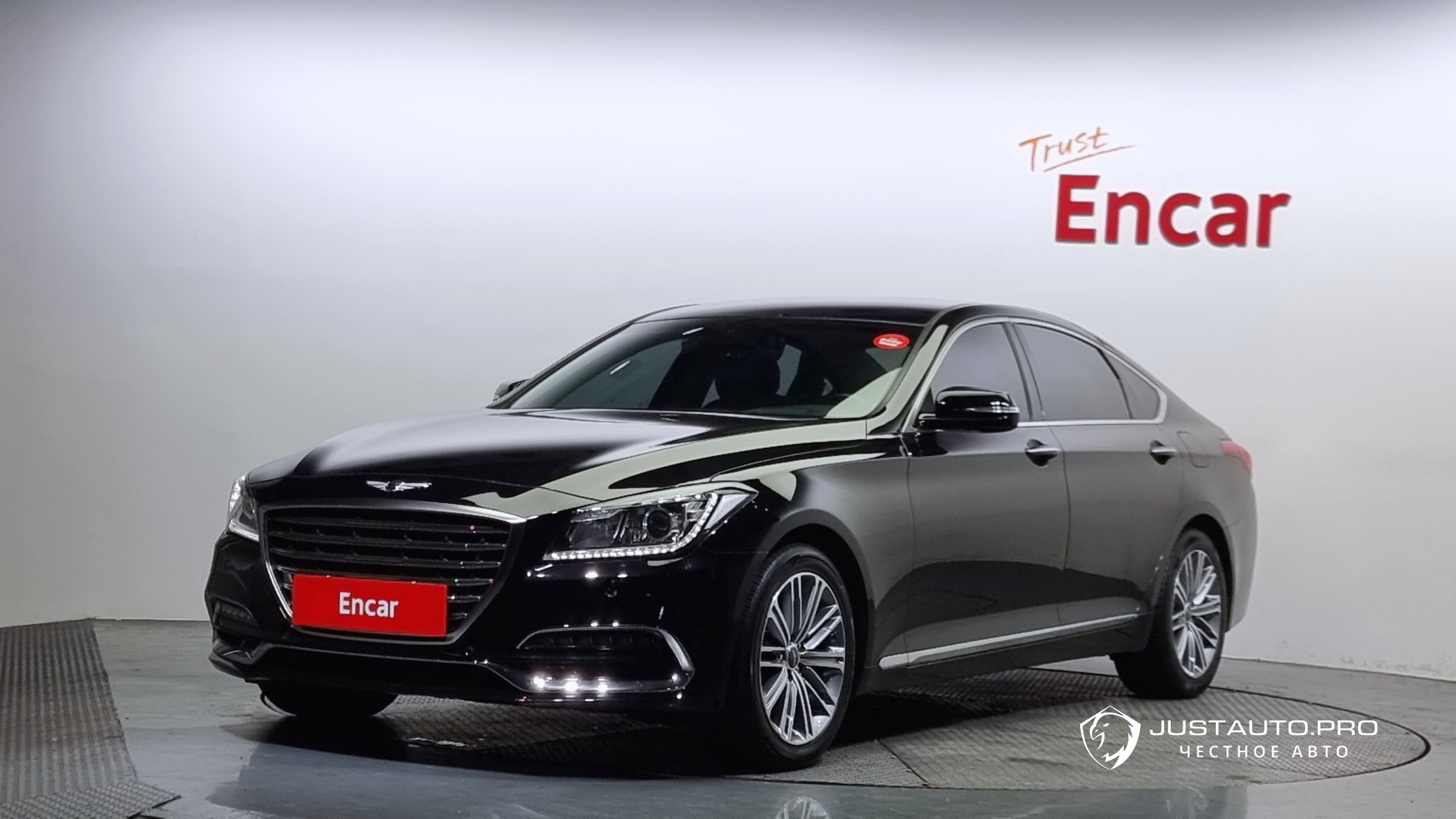 Автомобиль Genesis G80