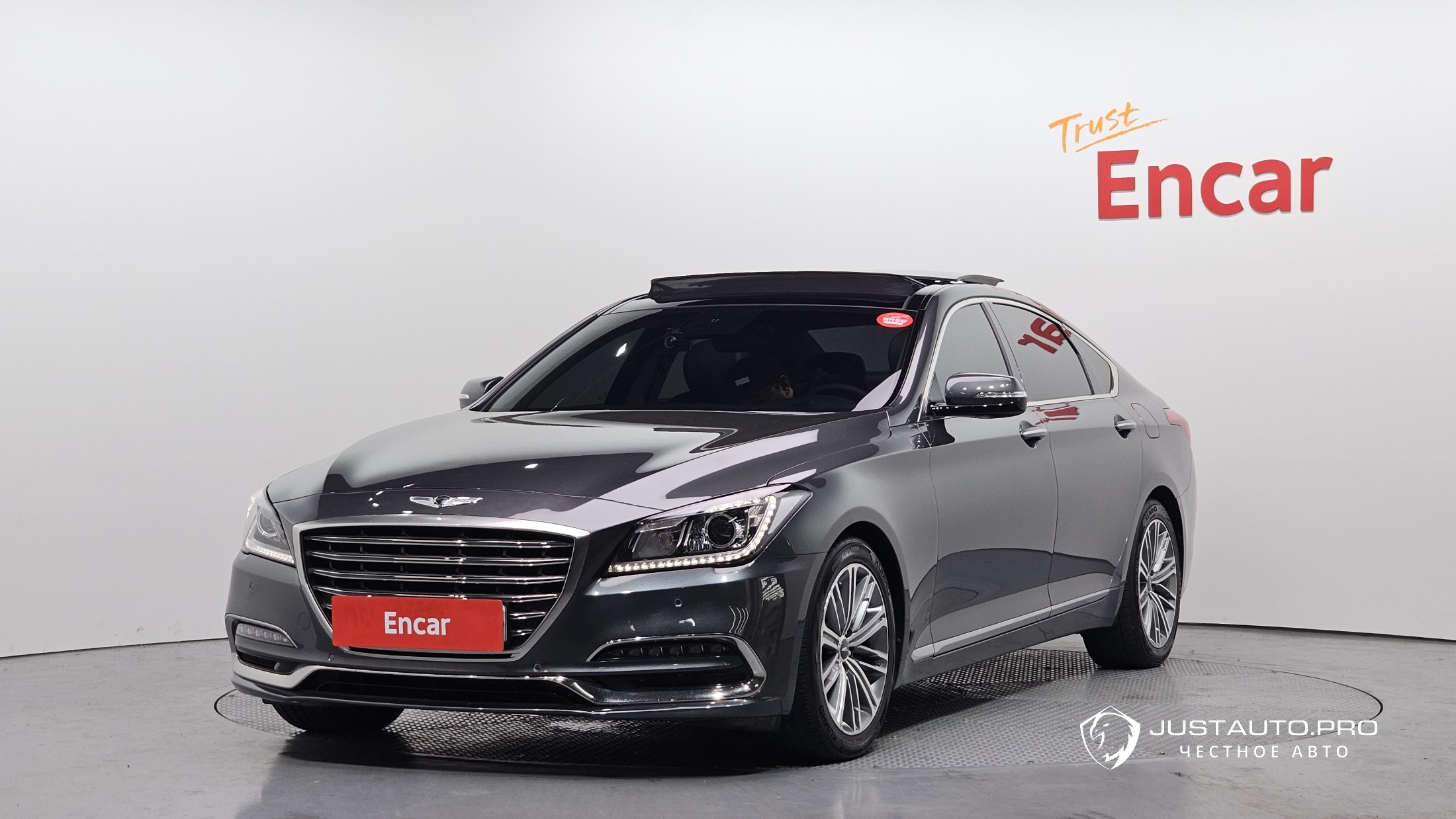 Автомобиль Genesis G80