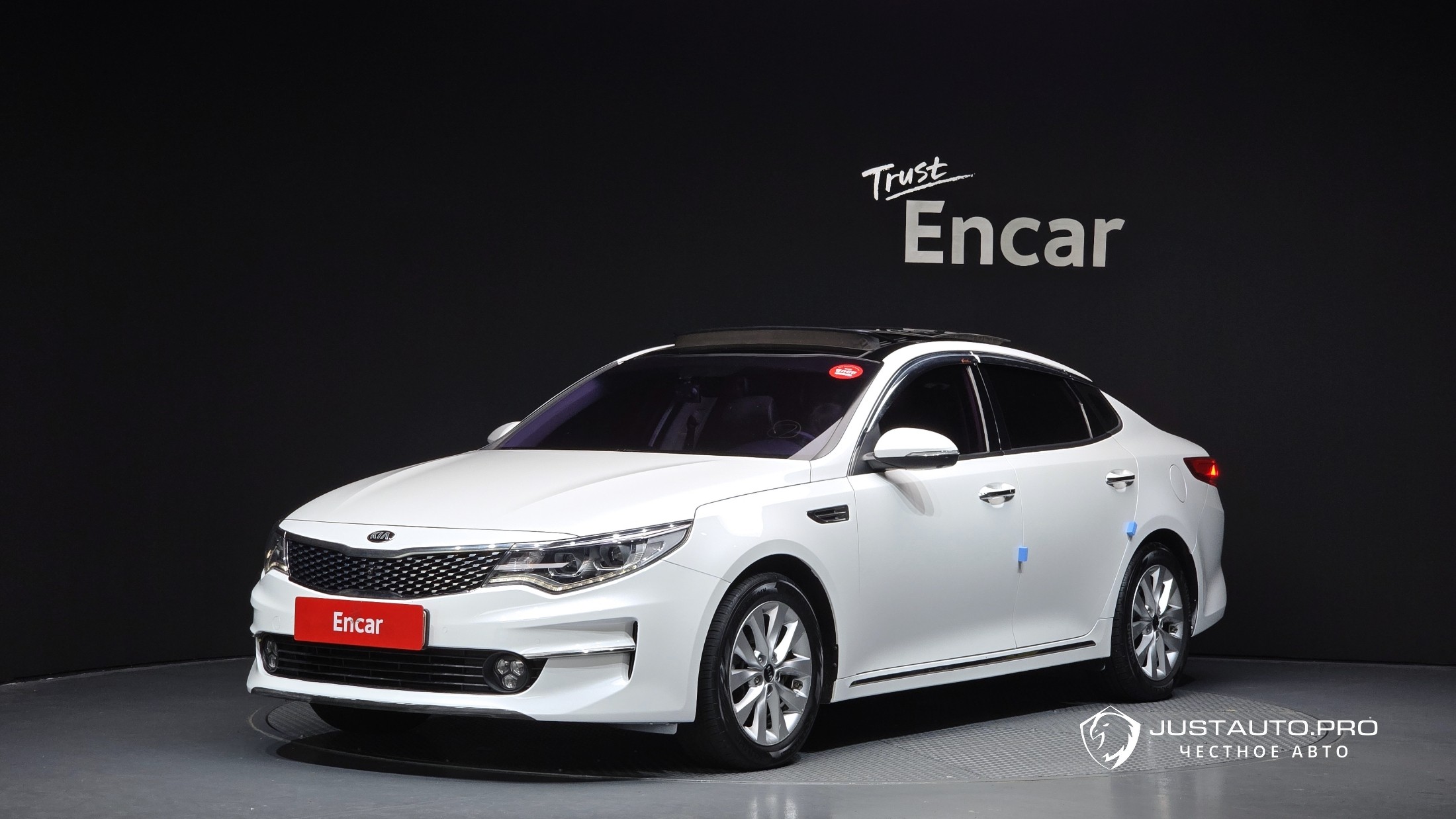 Автомобиль Kia K5