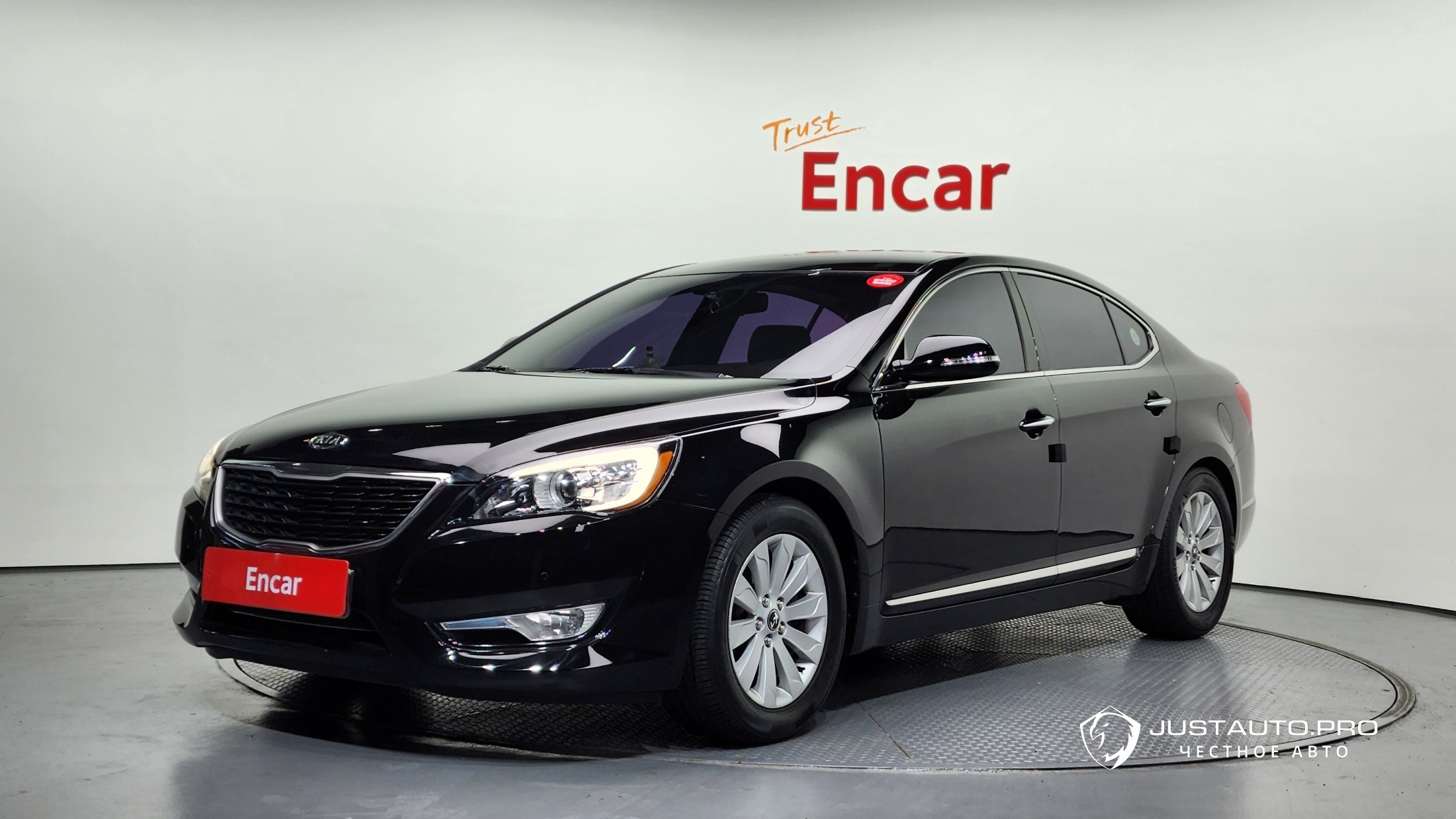 Автомобиль Kia K7