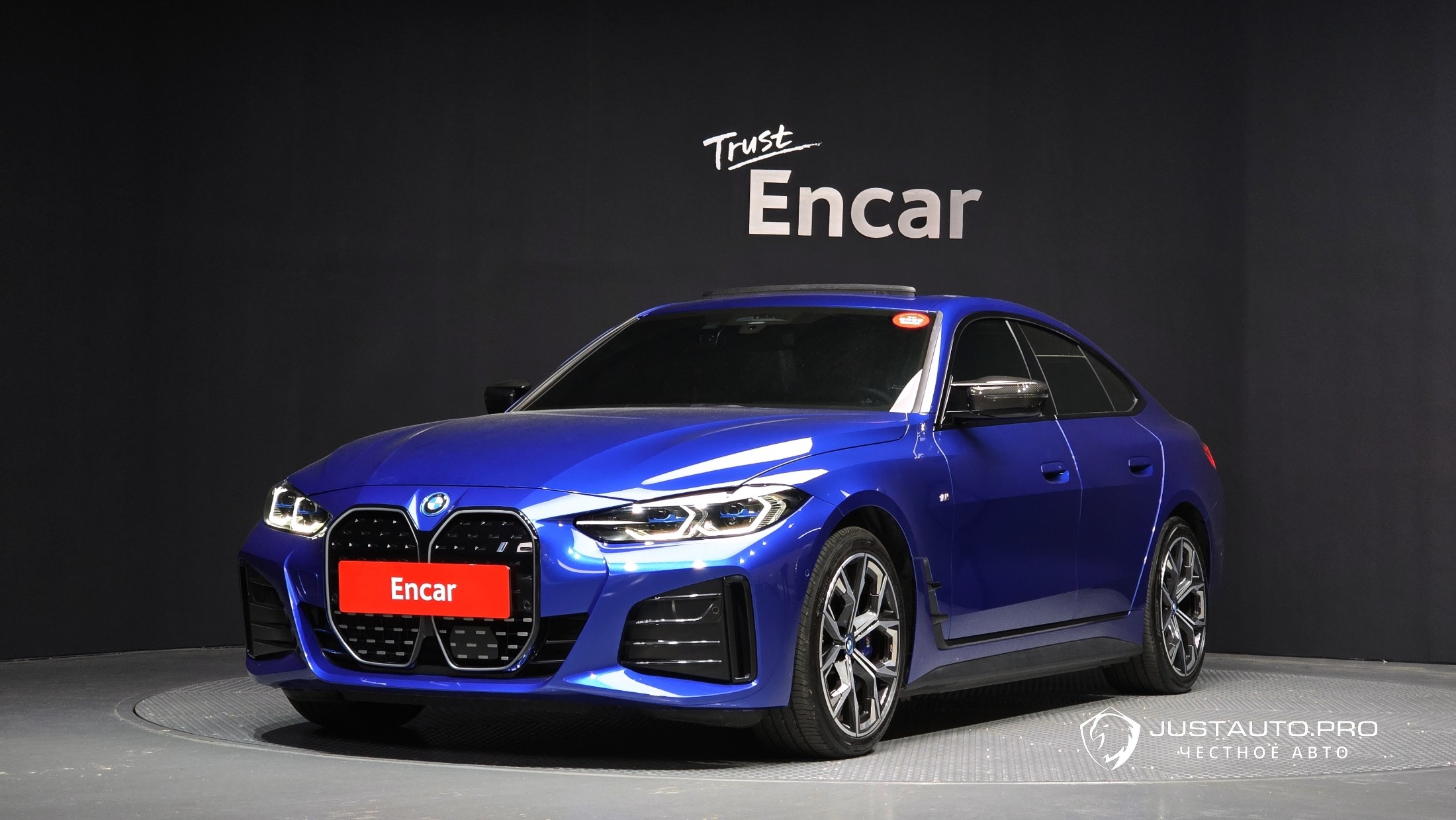 Автомобиль BMW i4