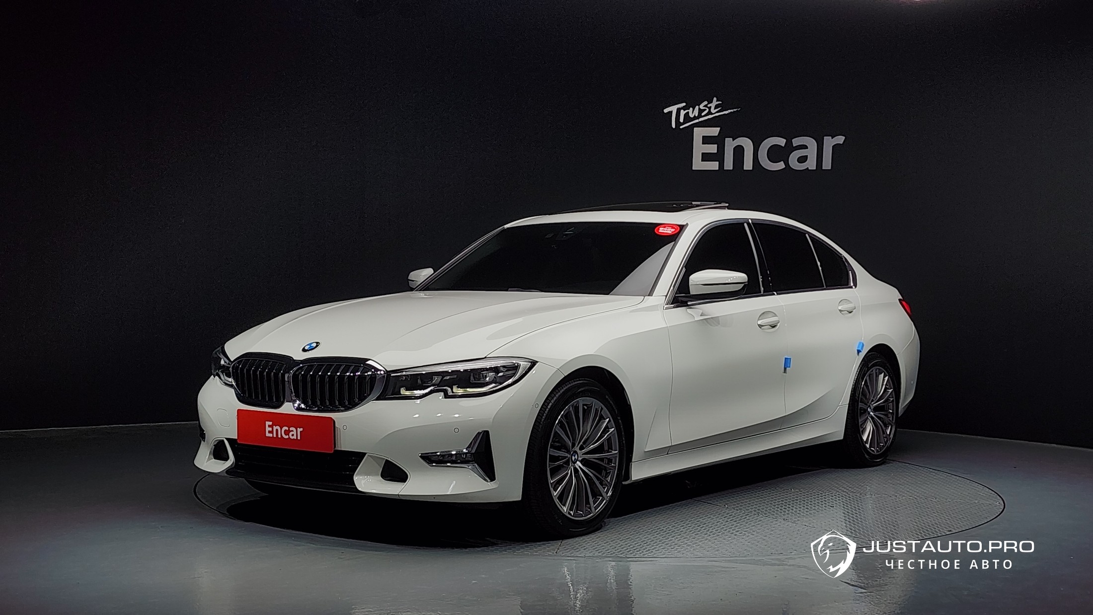 Автомобиль BMW 3-Series