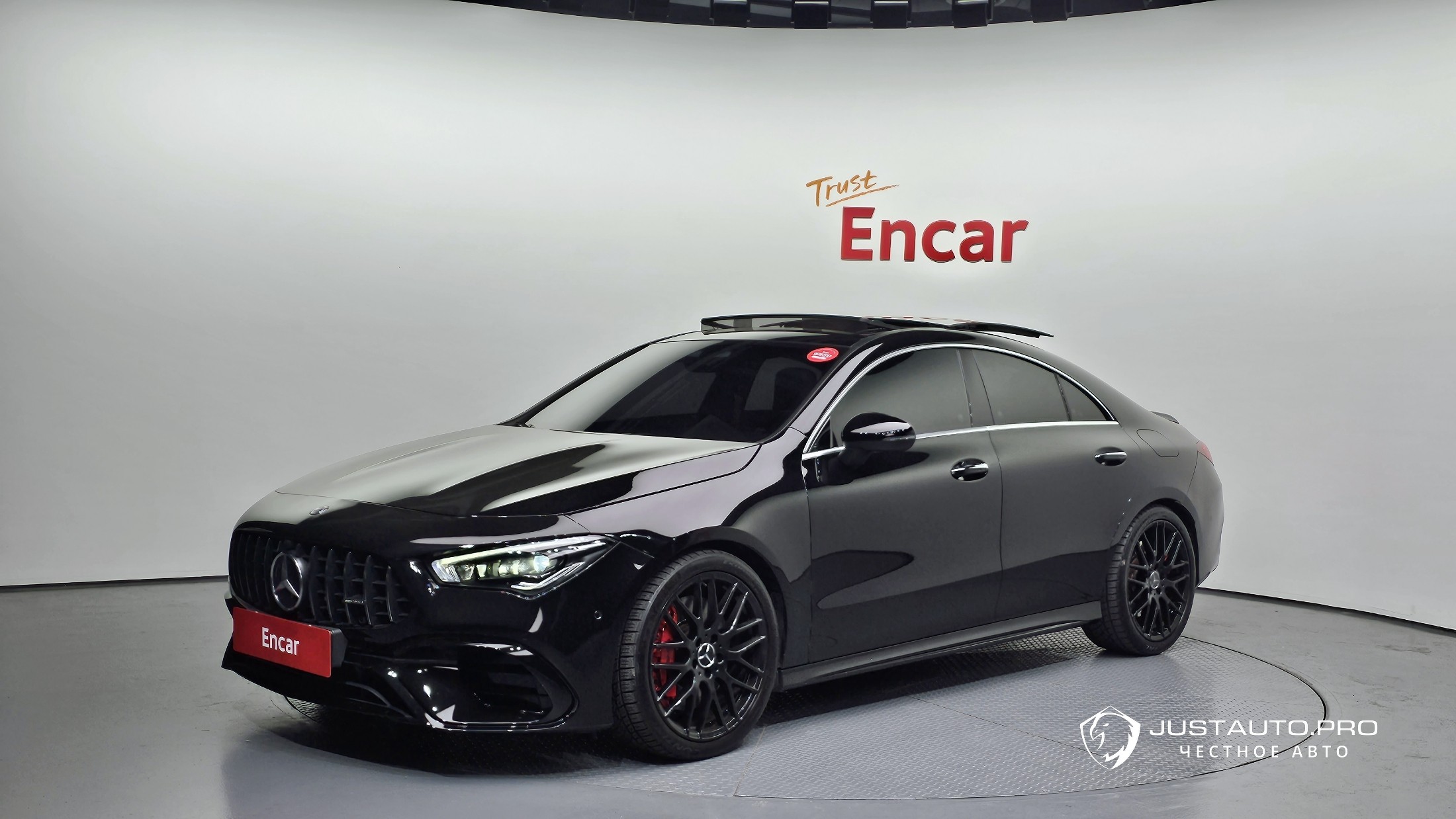 Автомобиль Mercedes-Benz CLA-Class