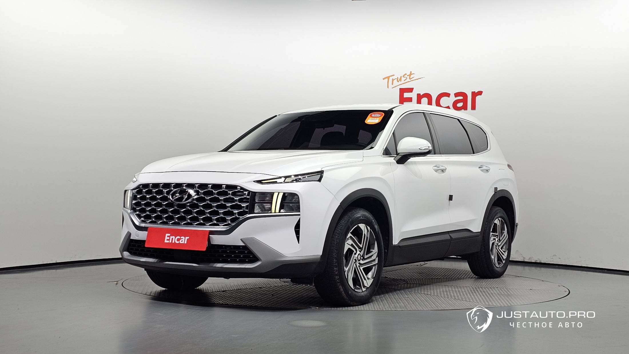 Автомобиль Hyundai Santafe