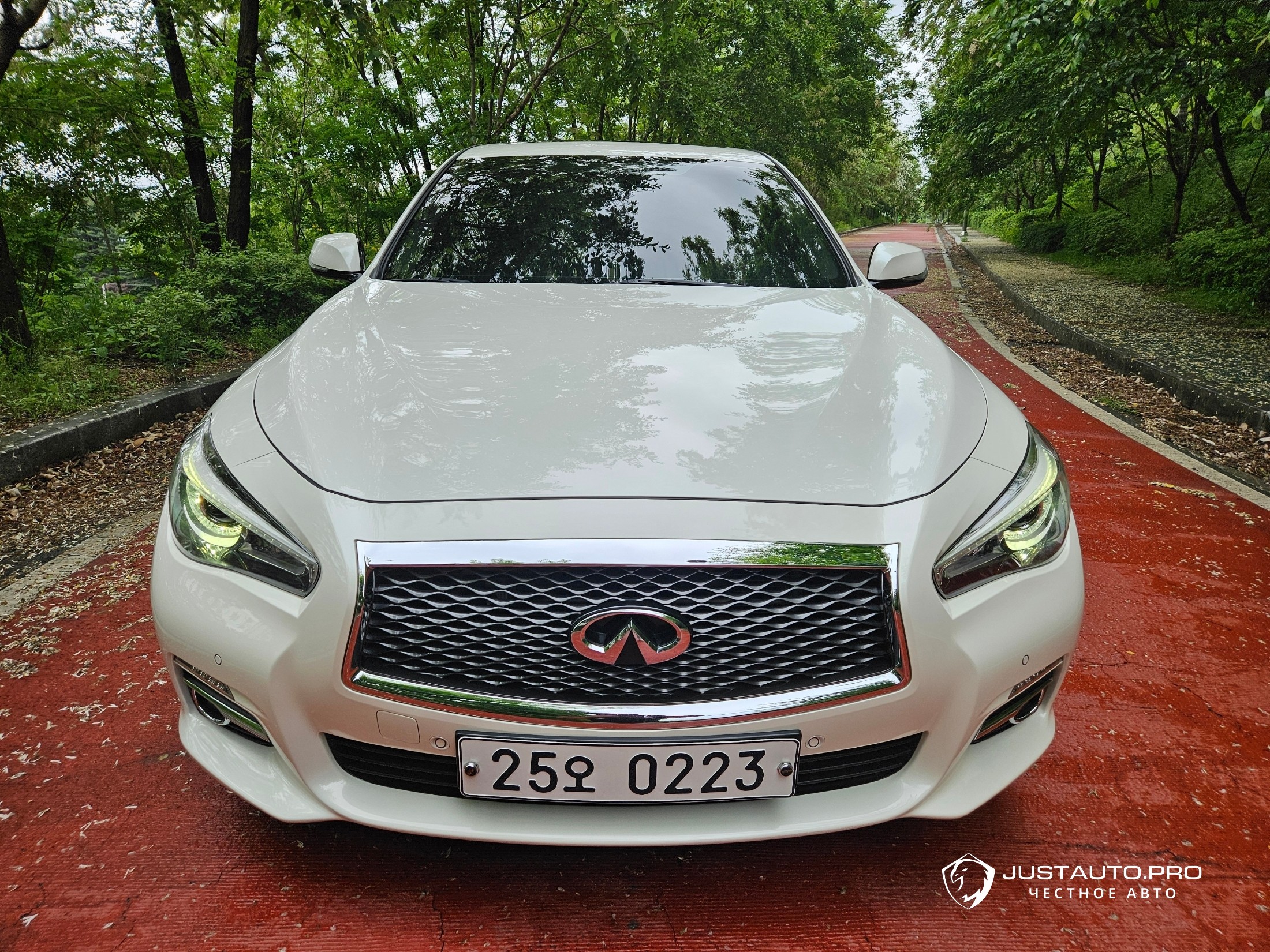 Автомобиль Infiniti Q50