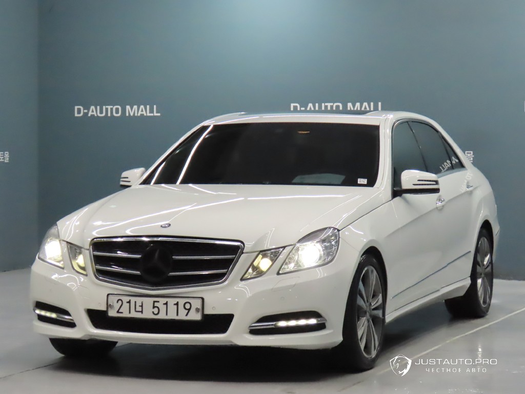Автомобиль Mercedes-Benz E-Class