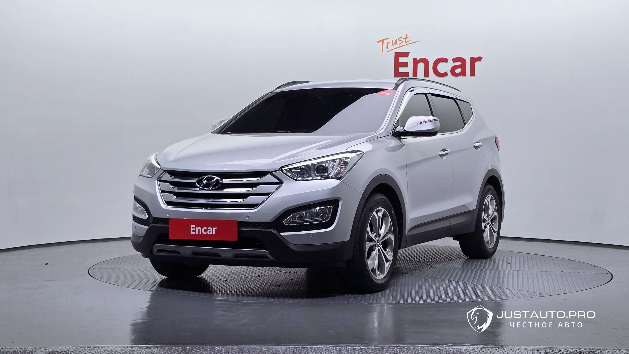 Автомобиль Hyundai Santafe