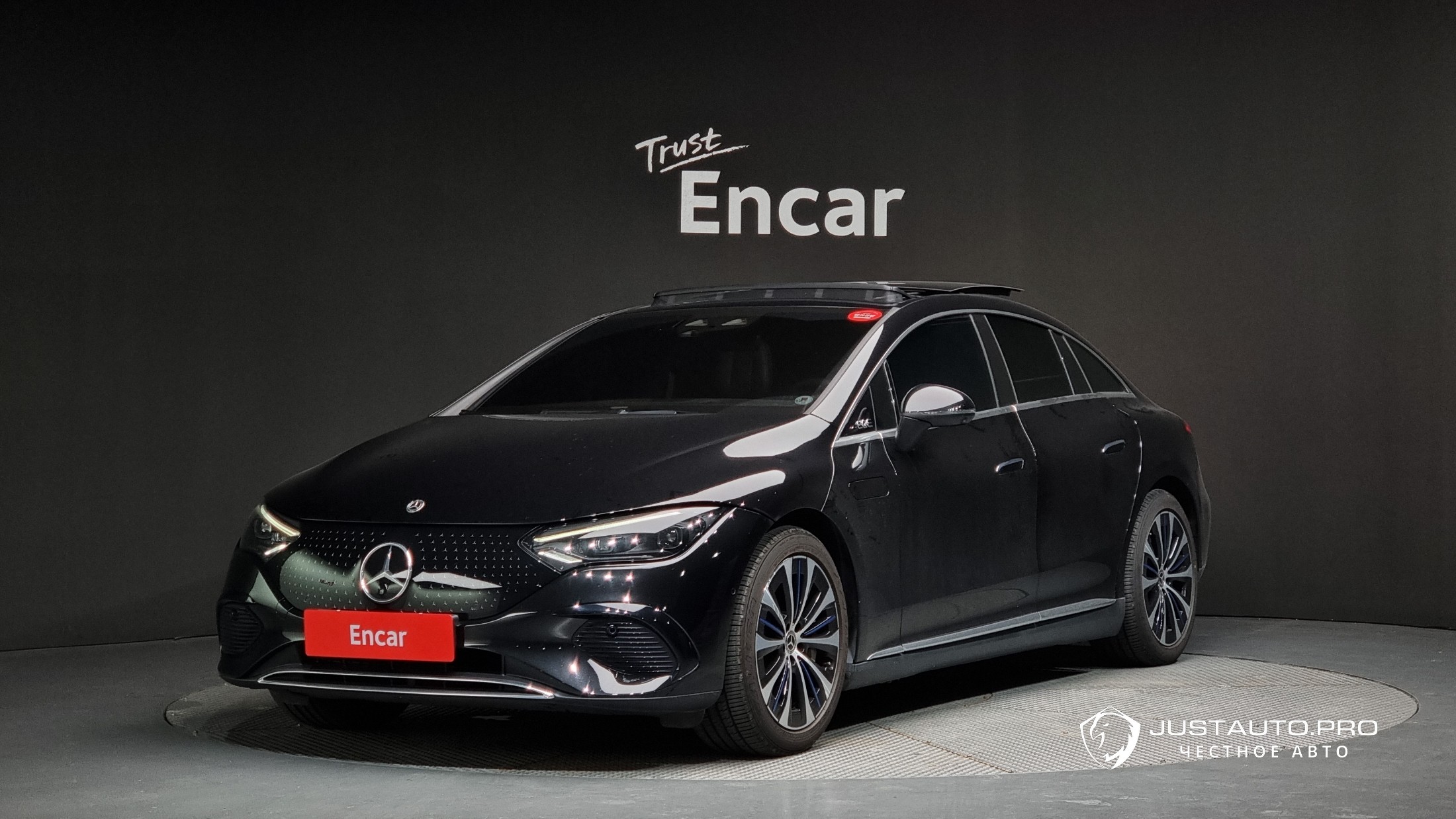 Автомобиль Mercedes-Benz EQE