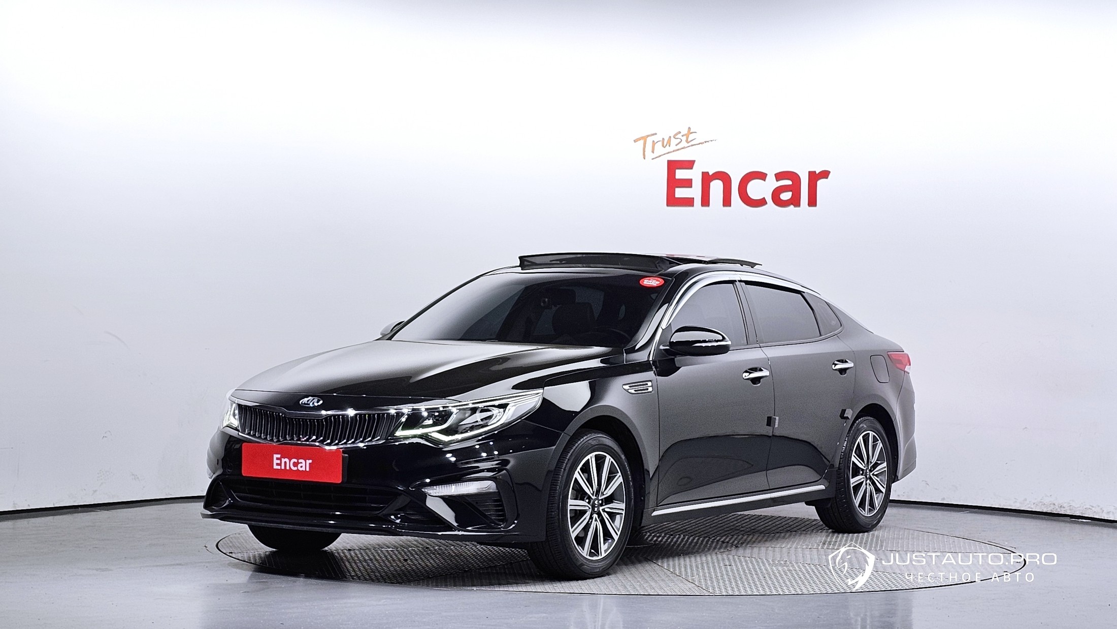 Автомобиль Kia K5
