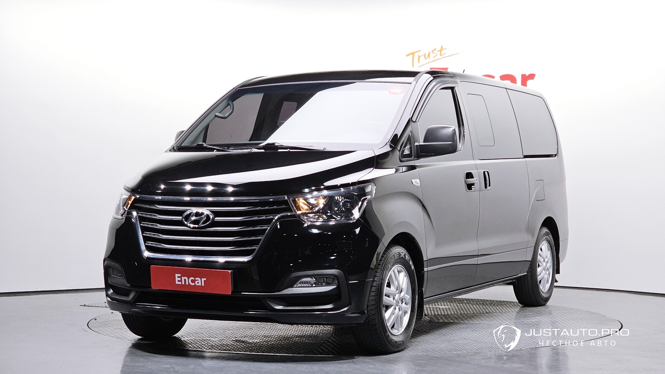 Автомобиль Hyundai Starex