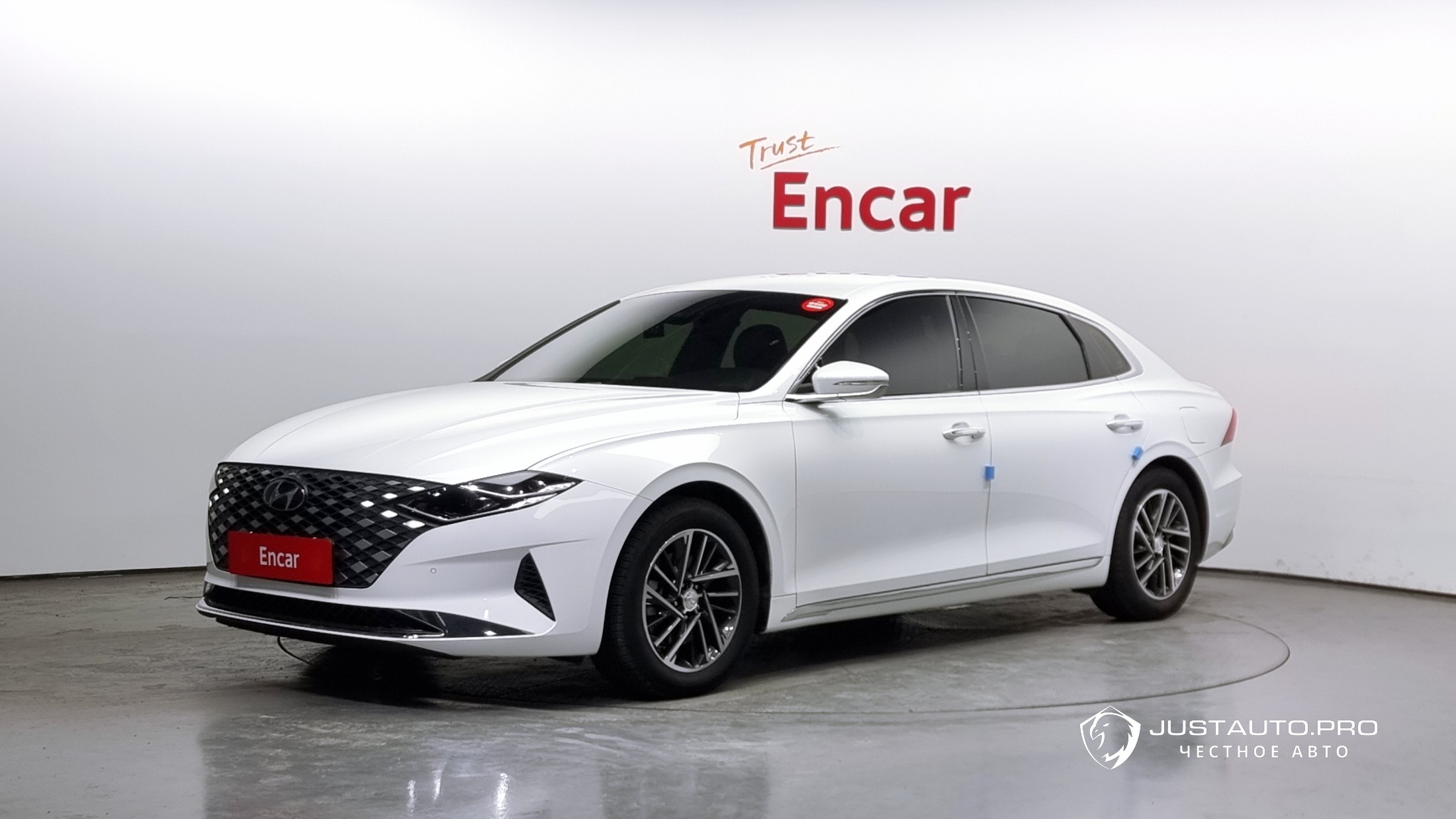 Автомобиль Hyundai Grandeur