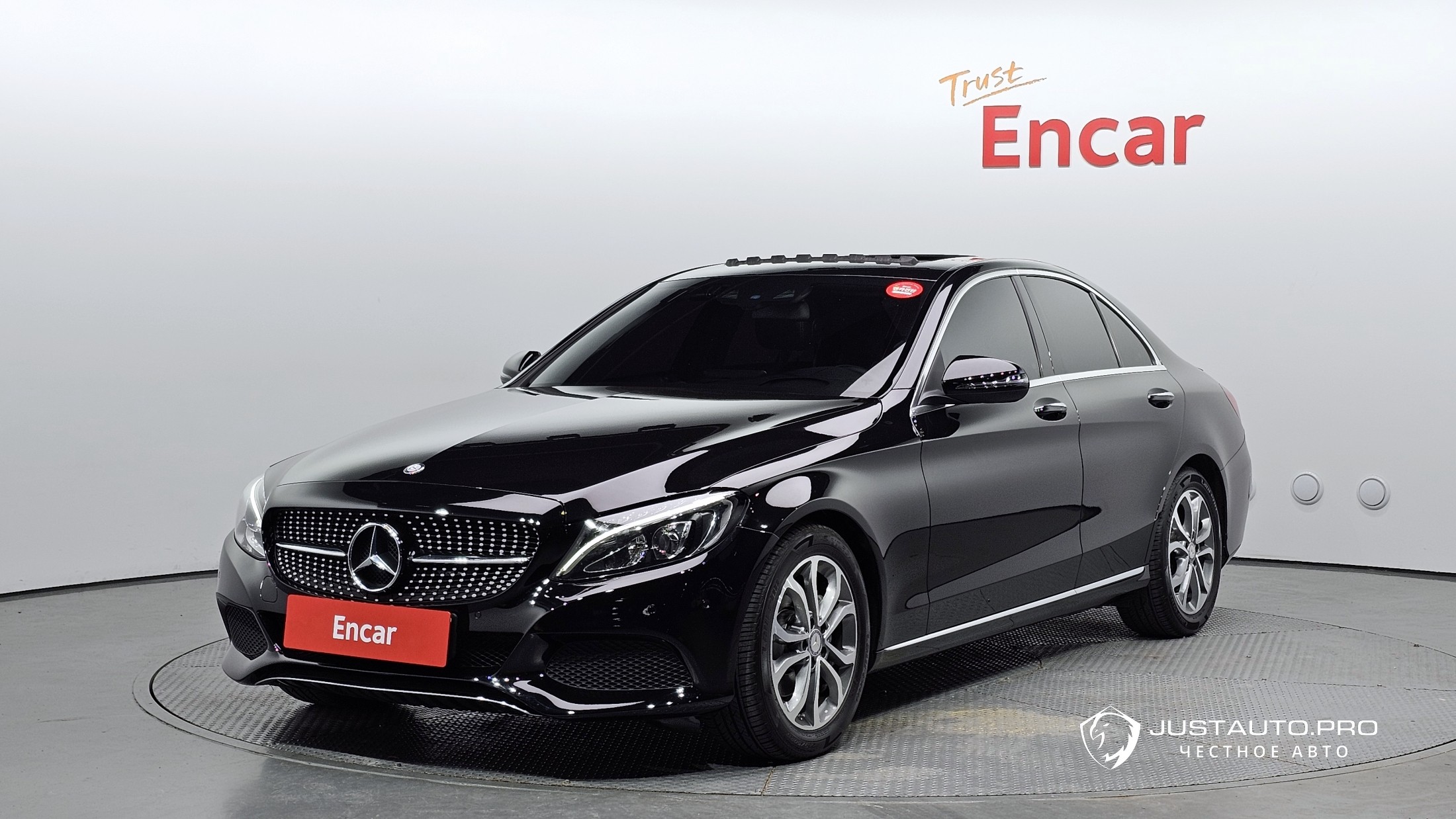 Автомобиль Mercedes-Benz C-Class