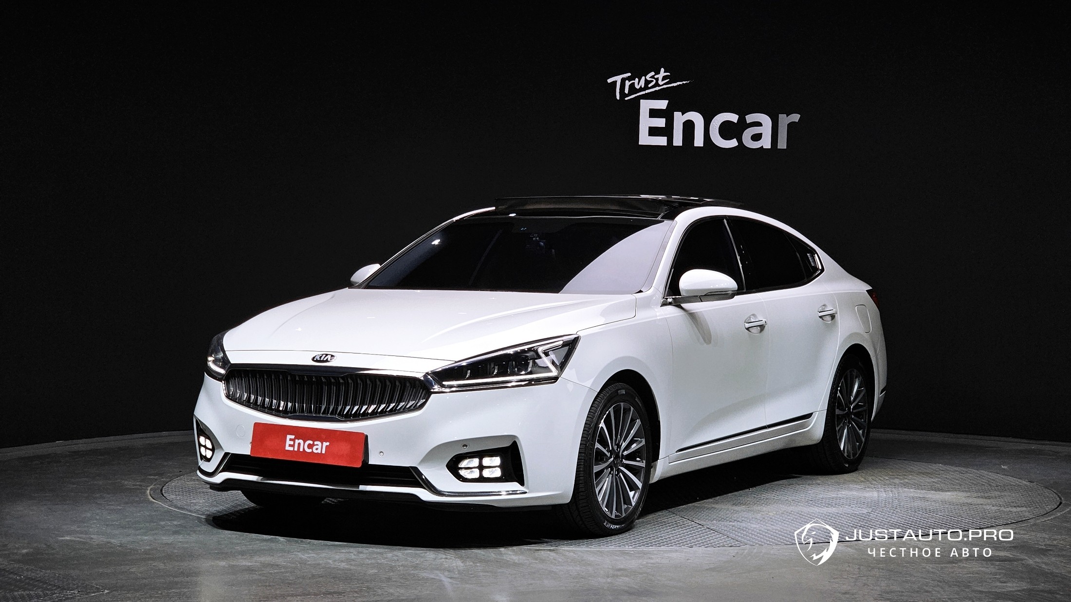 Автомобиль Kia K7