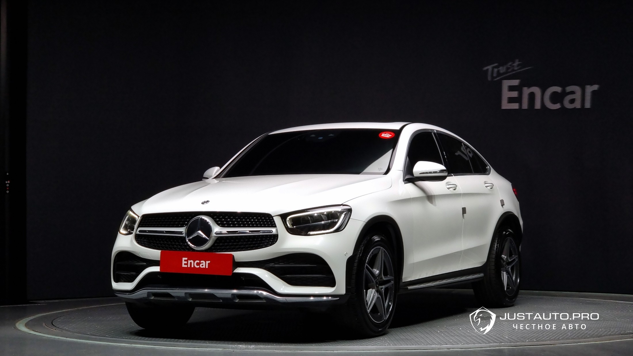 Автомобиль Mercedes-Benz GLC-Class
